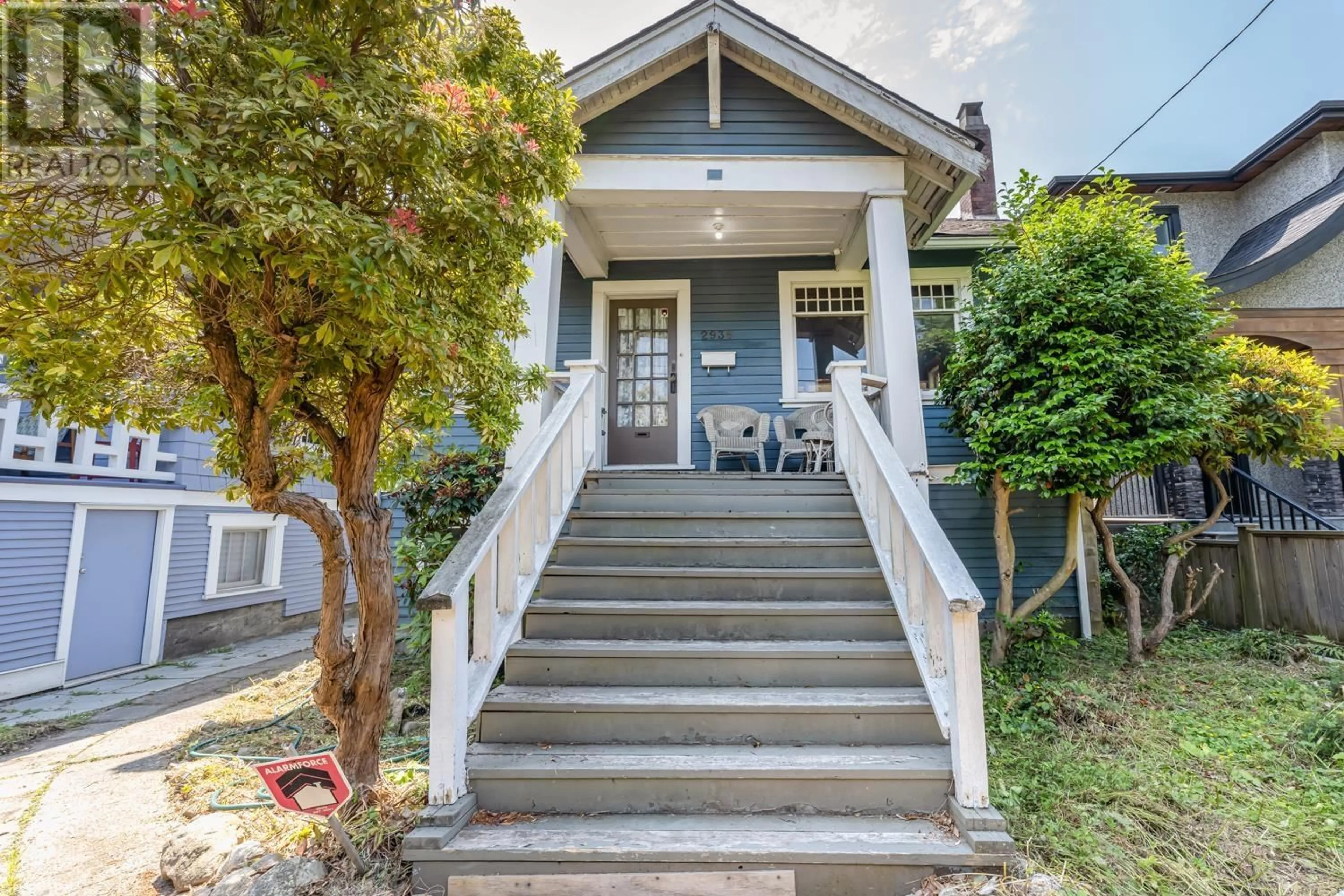 Frontside or backside of a home for 2936 W 41ST AVENUE, Vancouver British Columbia V6N3C7