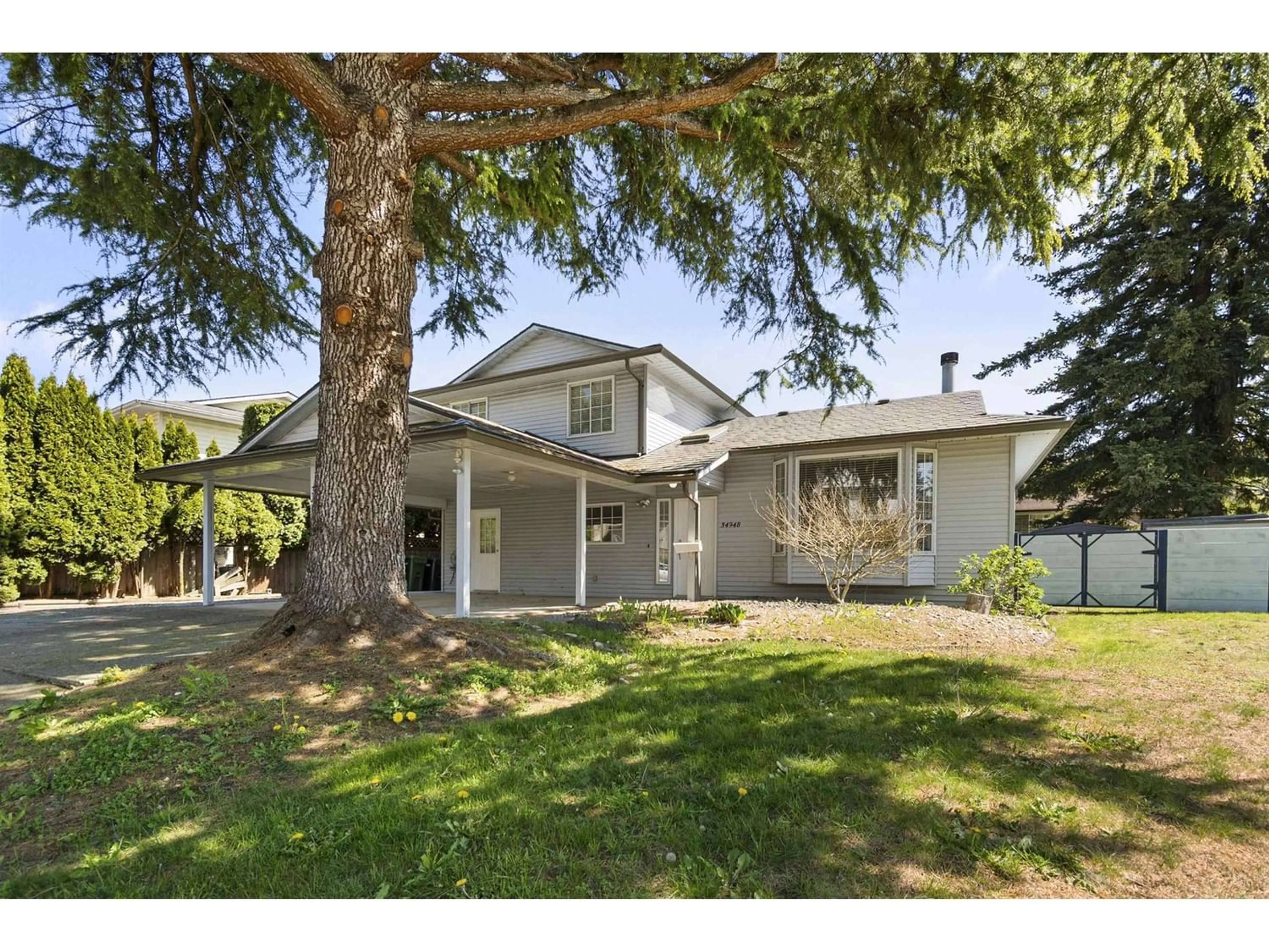 Frontside or backside of a home for 34948 MT BLANCHARD DRIVE, Abbotsford British Columbia V2S6N5