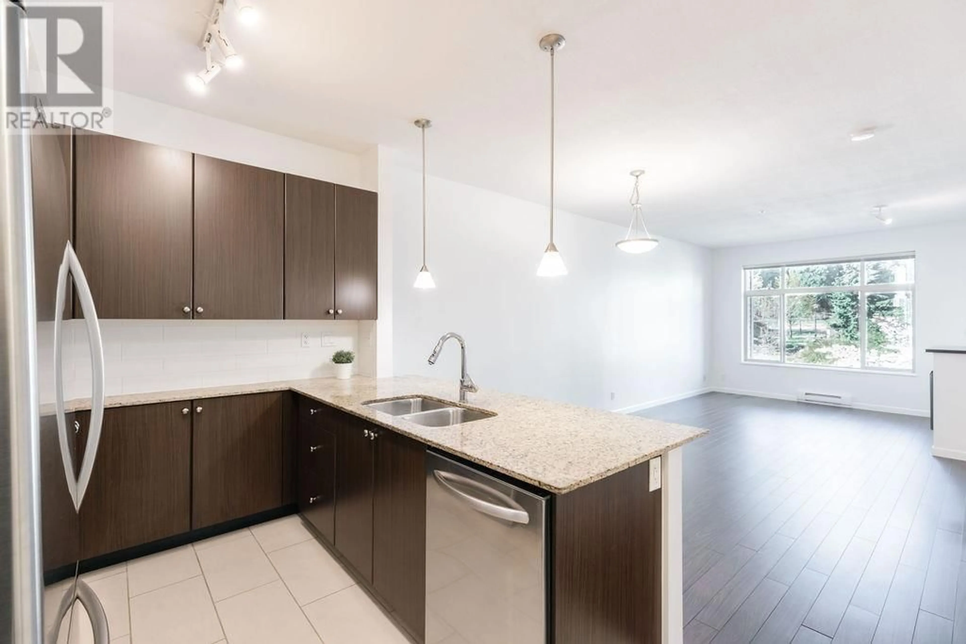 Standard kitchen for 306 270 FRANCIS WAY, New Westminster British Columbia V3L0C3