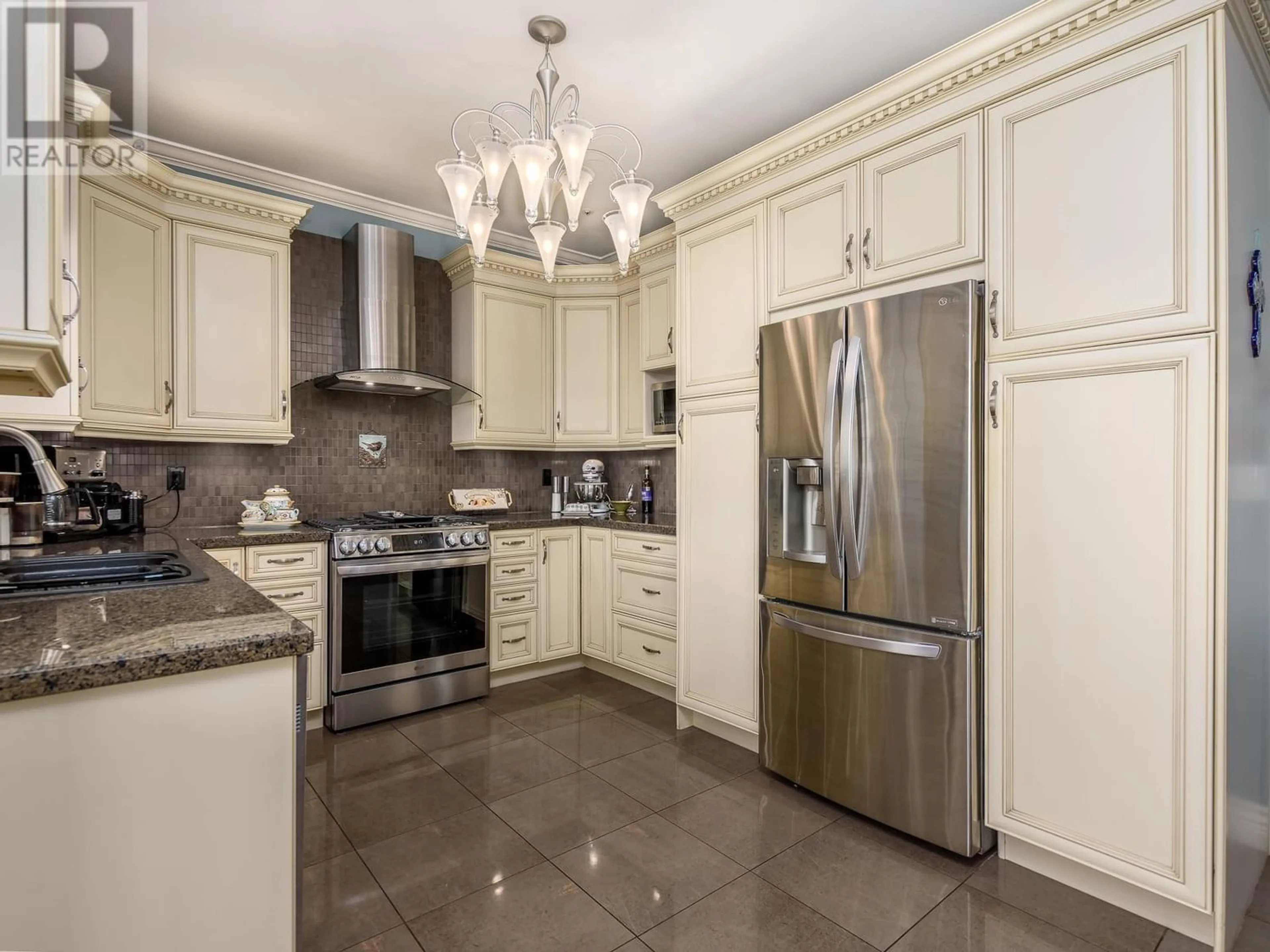 Kitchen for 1166 LE ROI STREET, Vancouver British Columbia V5K4G2