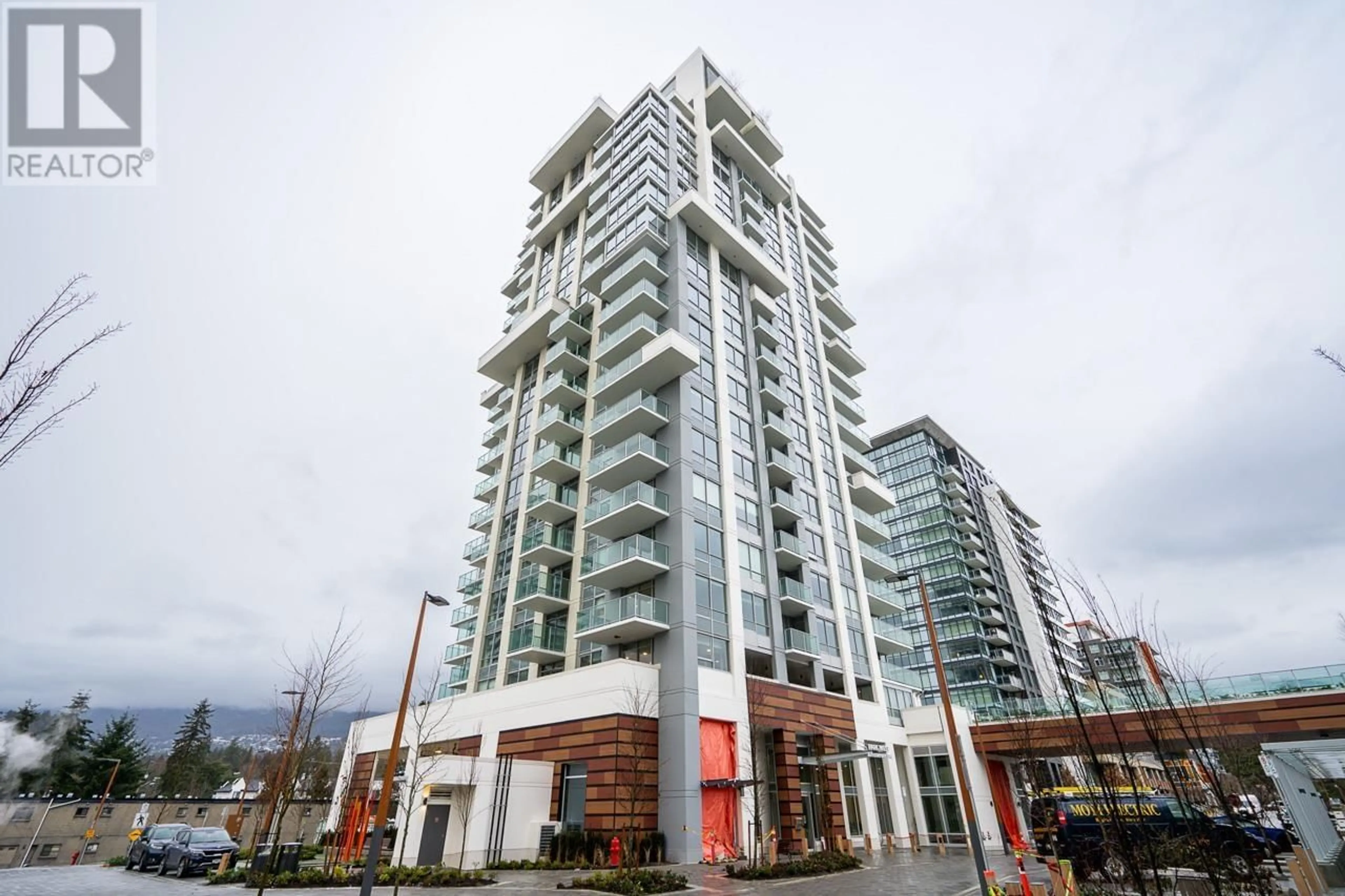 A pic from exterior of the house or condo for 506 1675 LIONS GATE LANE, North Vancouver British Columbia V7P3B4