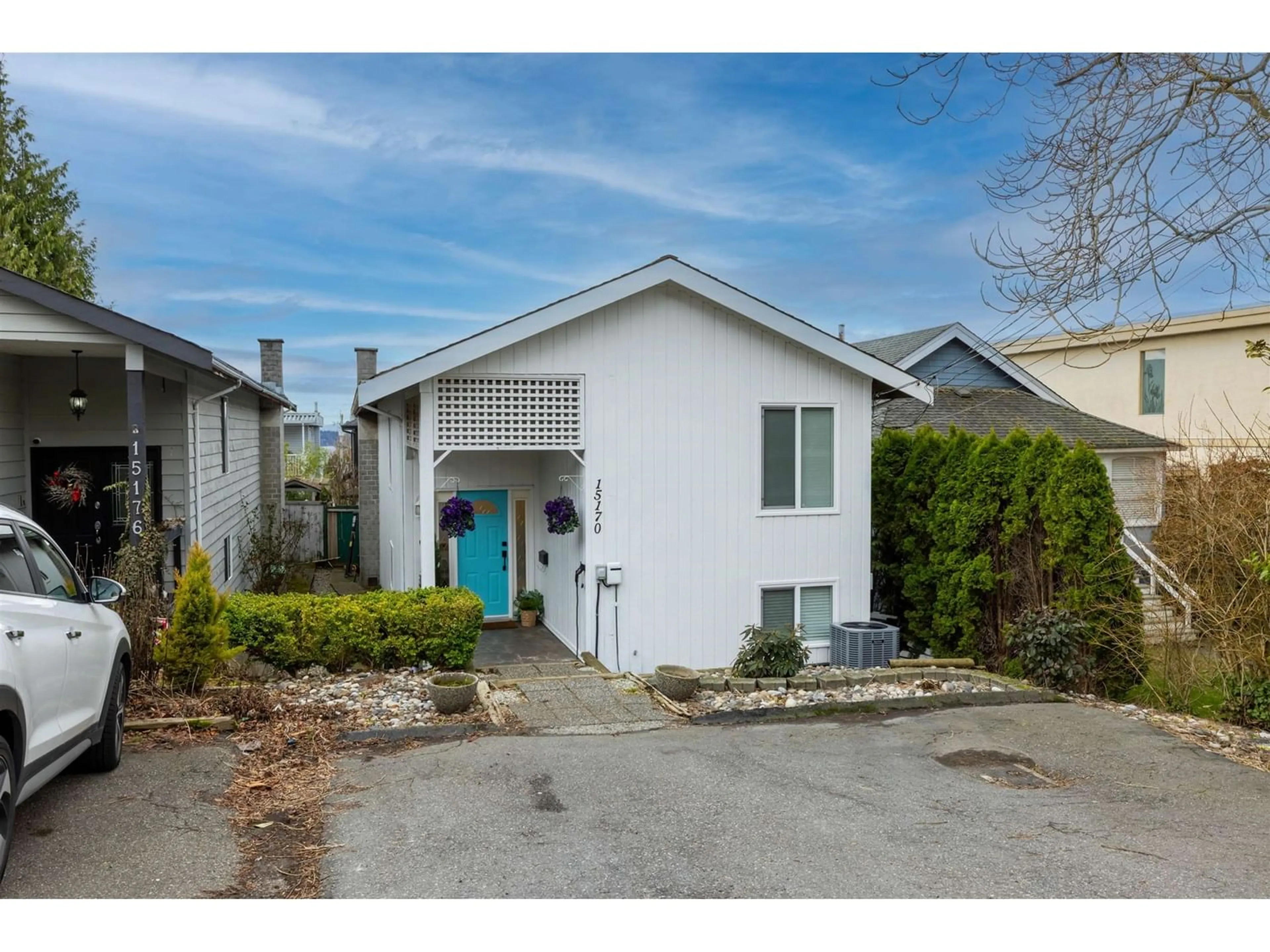 Frontside or backside of a home for 15170 BEACHVIEW AVENUE, White Rock British Columbia V4B1P6