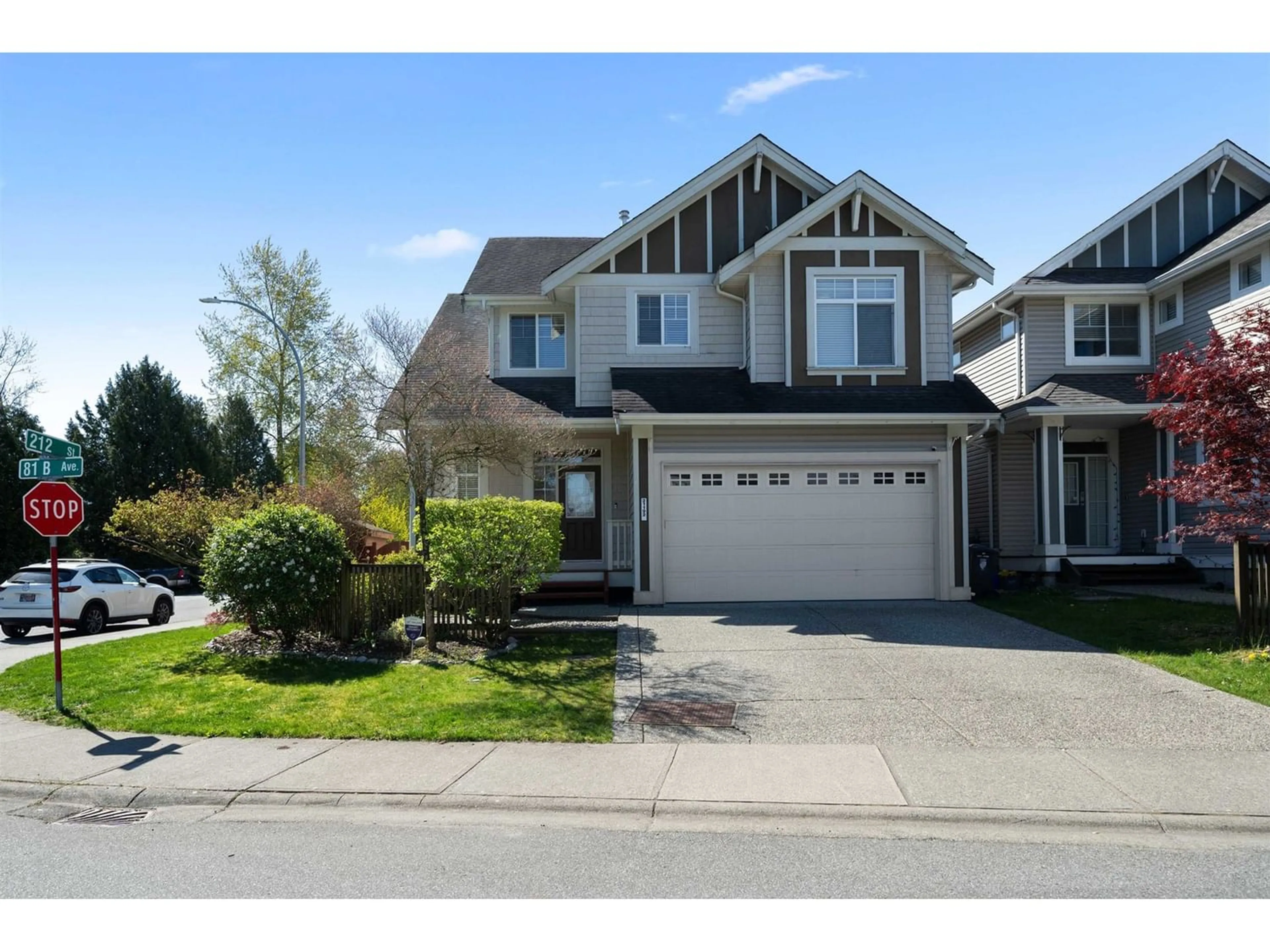 Frontside or backside of a home for 21192 81B AVENUE, Langley British Columbia V2Y0B6