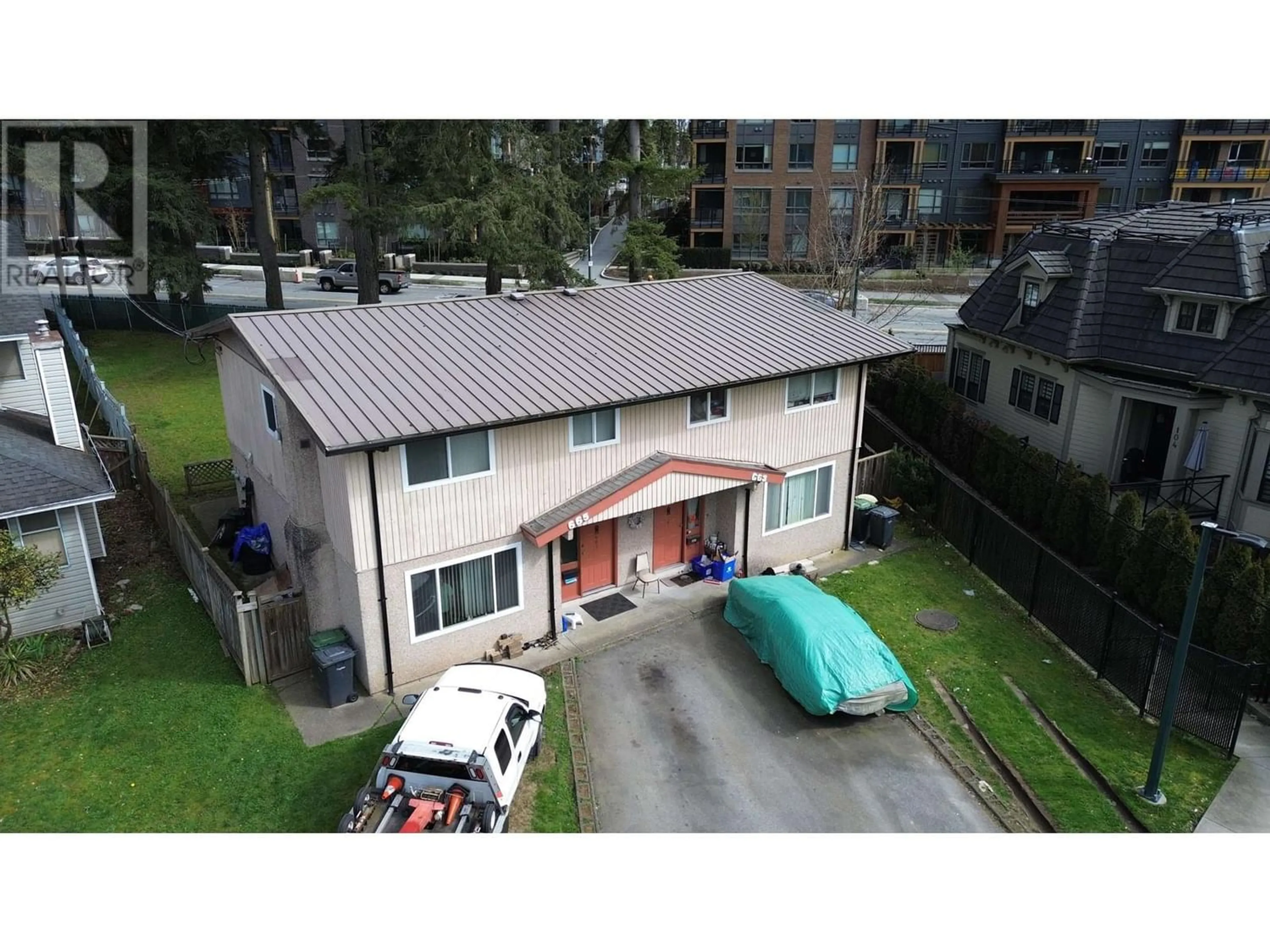 Frontside or backside of a home for 663-665 HARRISON AVENUE, Coquitlam British Columbia V3J3Z6