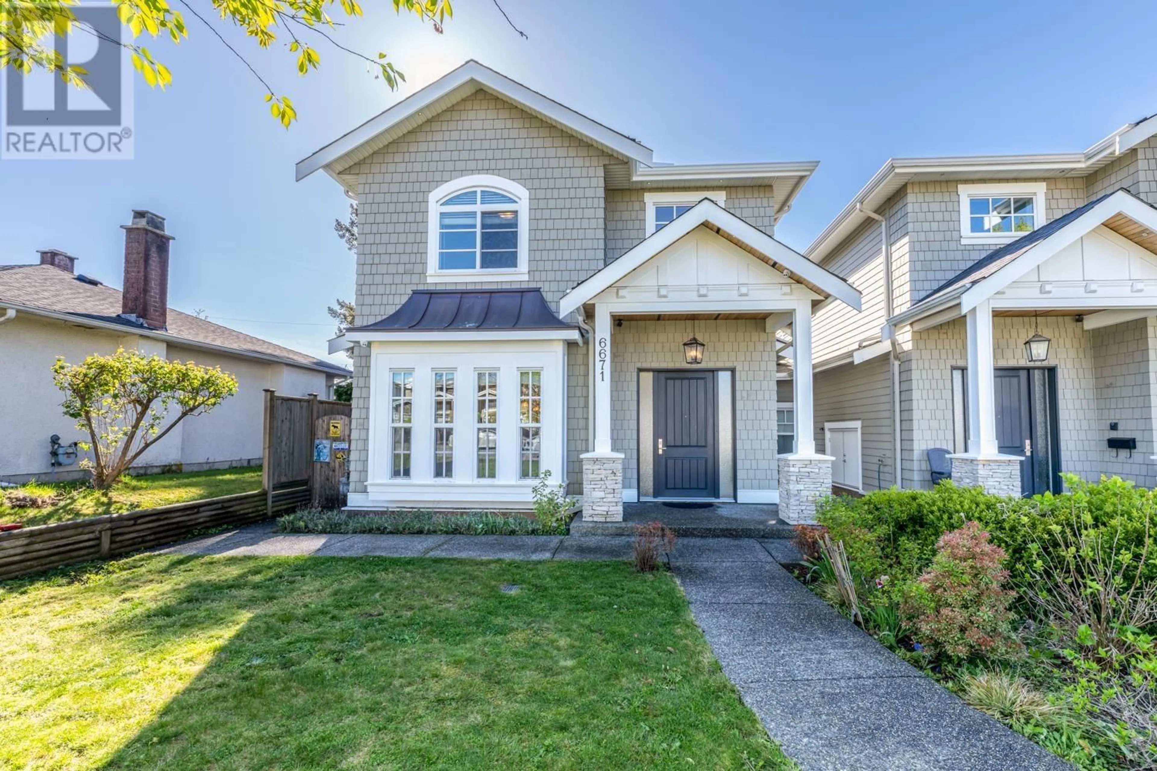 Frontside or backside of a home for 6671 EMPRESS AVENUE, Burnaby British Columbia V5E2S6