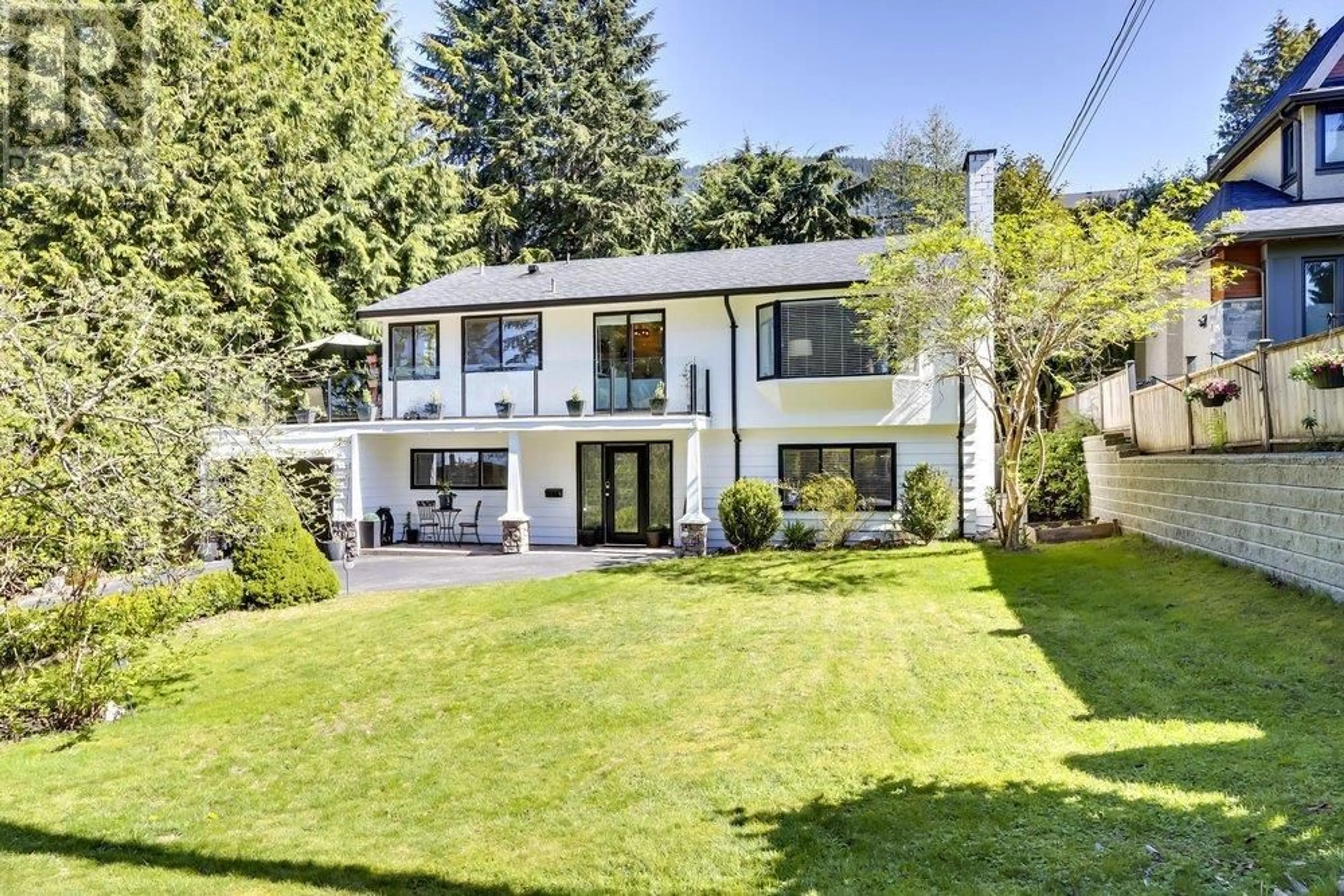 Frontside or backside of a home for 772 WINONA AVENUE, North Vancouver British Columbia V7R2B1