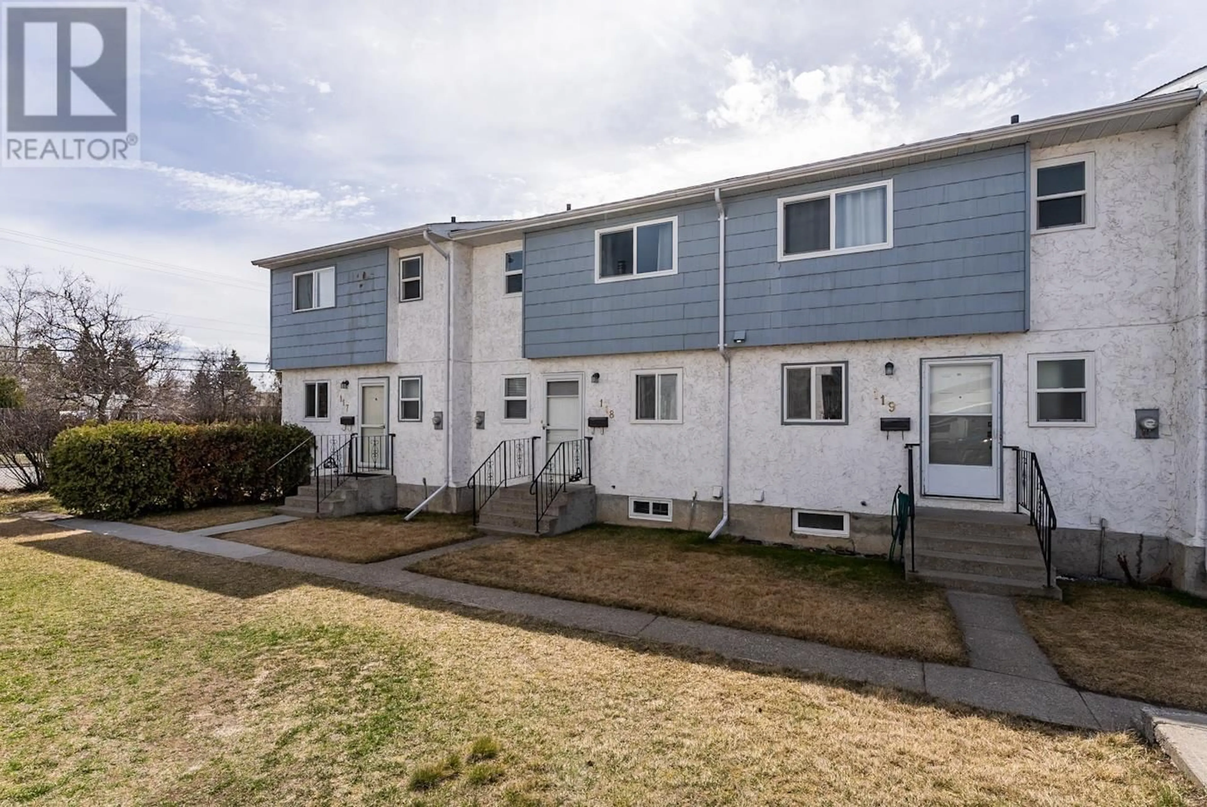 A pic from exterior of the house or condo for 118 4020 MCLEOD AVENUE, Prince George British Columbia V2M6A7
