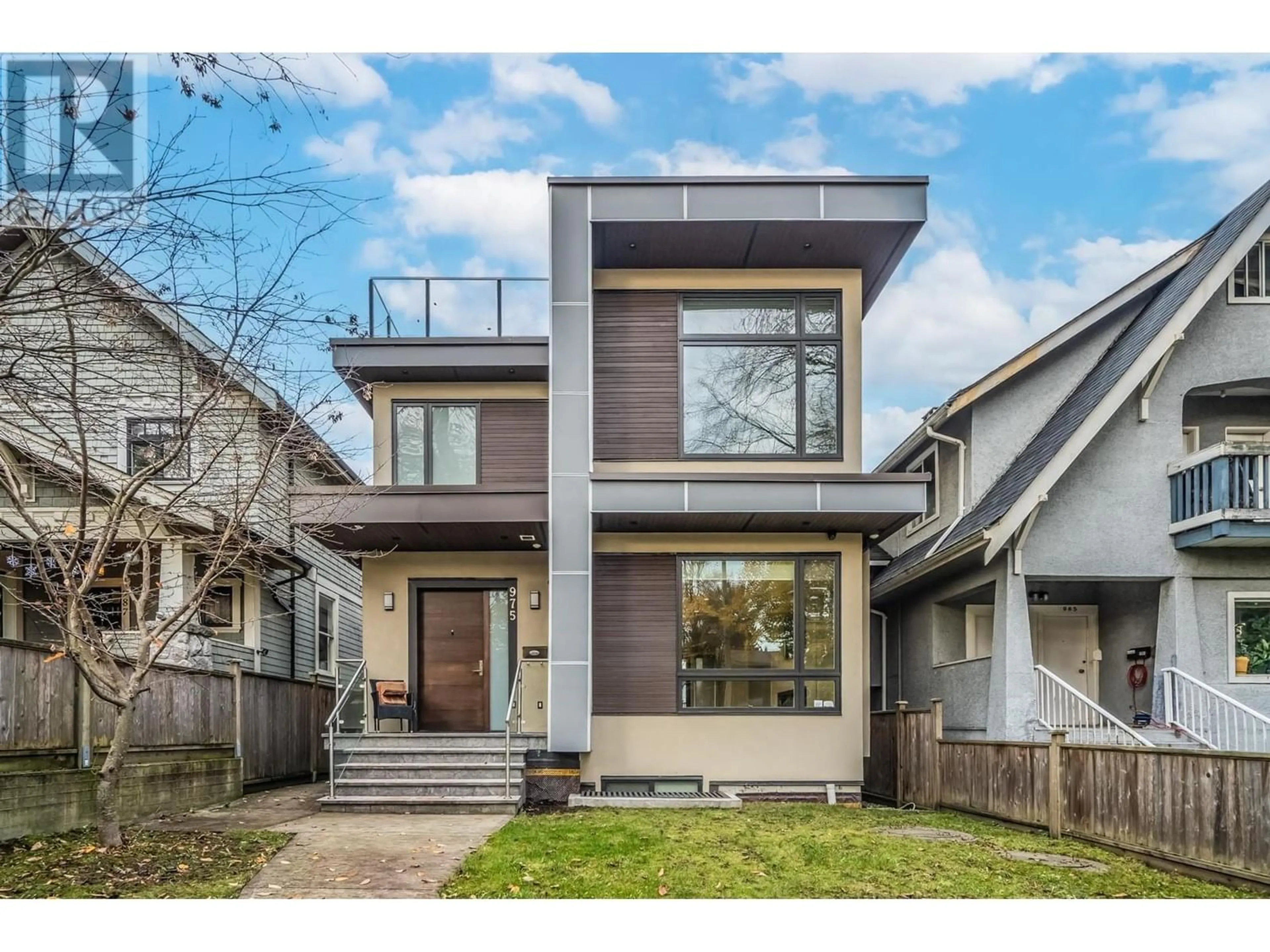 Frontside or backside of a home for 975 W 23RD AVENUE, Vancouver British Columbia V5Z2B2