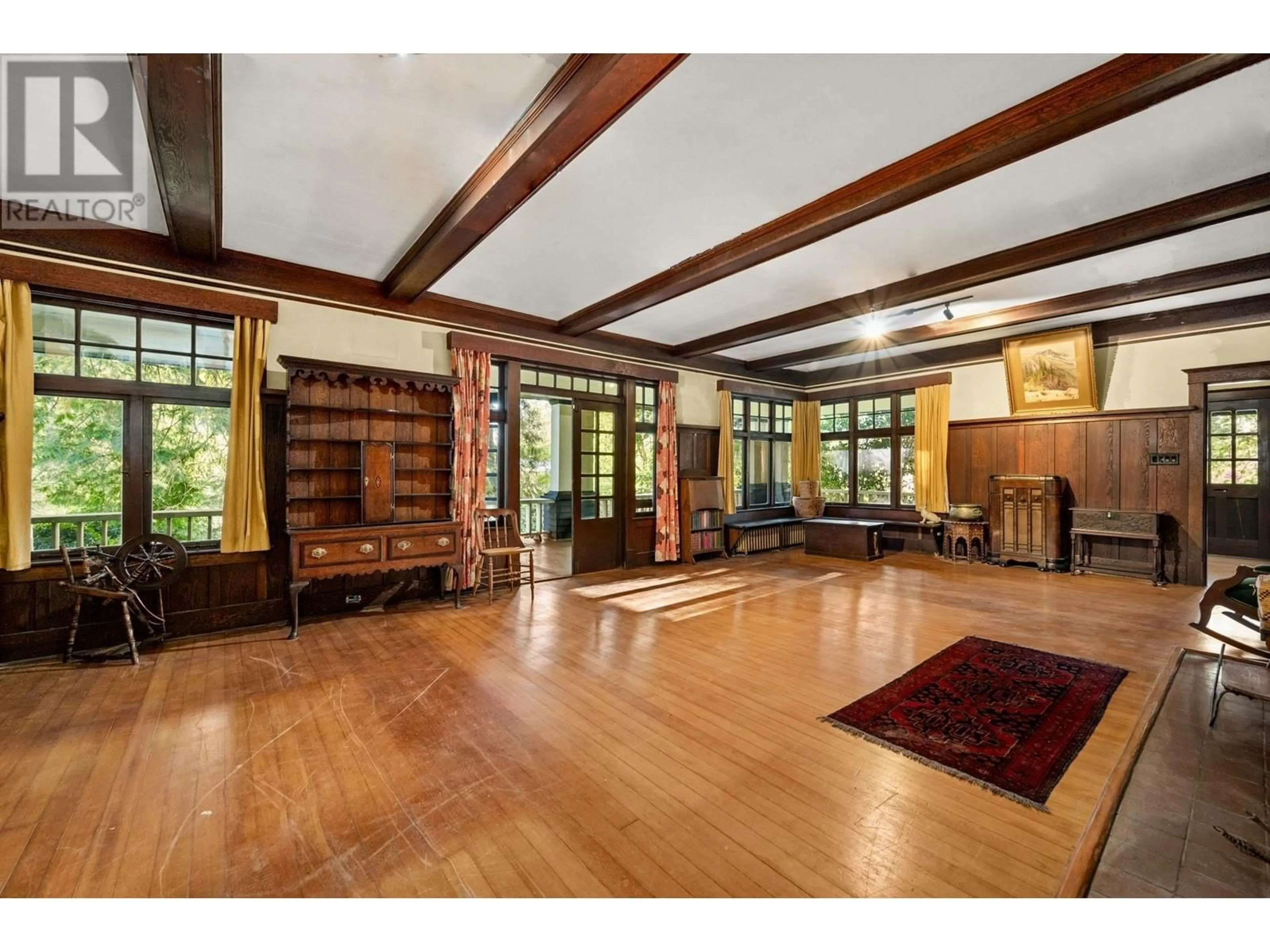Indoor foyer for 6376 COLLINGWOOD STREET, Vancouver British Columbia V6N1T6