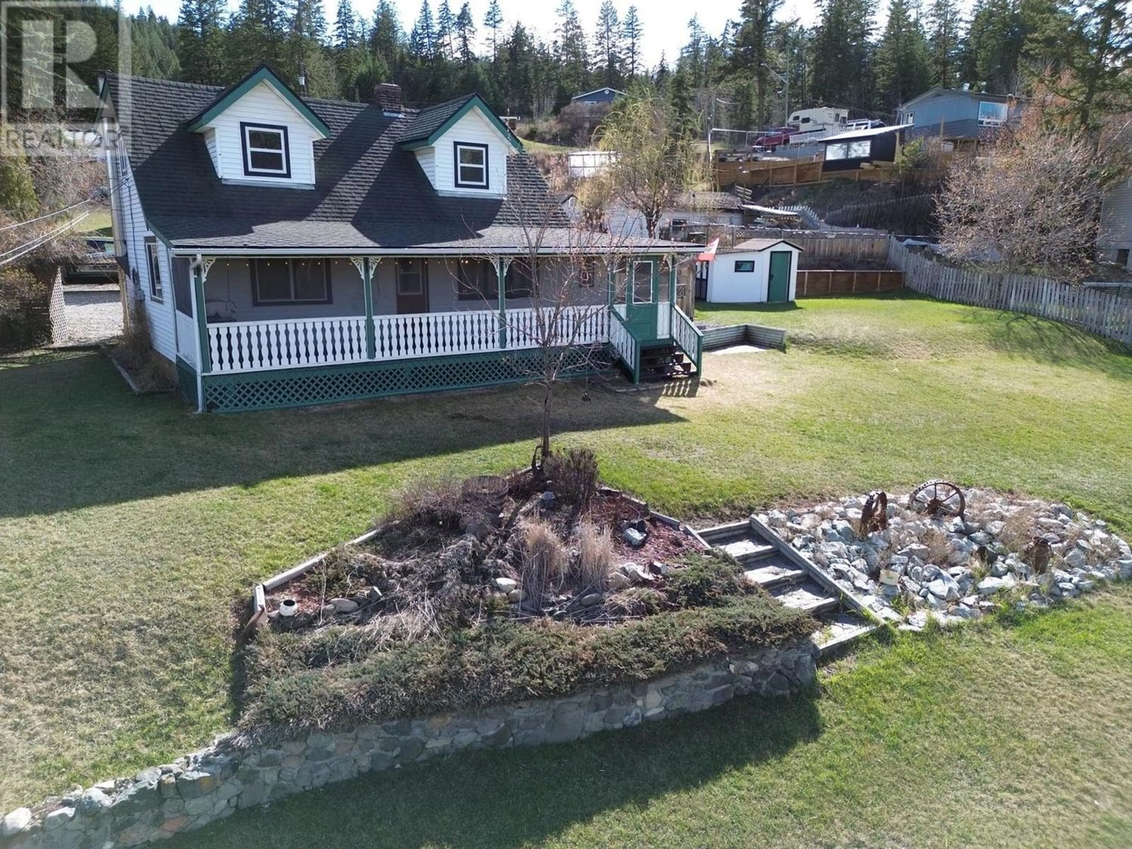 Frontside or backside of a home for 105 BIRCH HILL, Williams Lake British Columbia V2G3E4