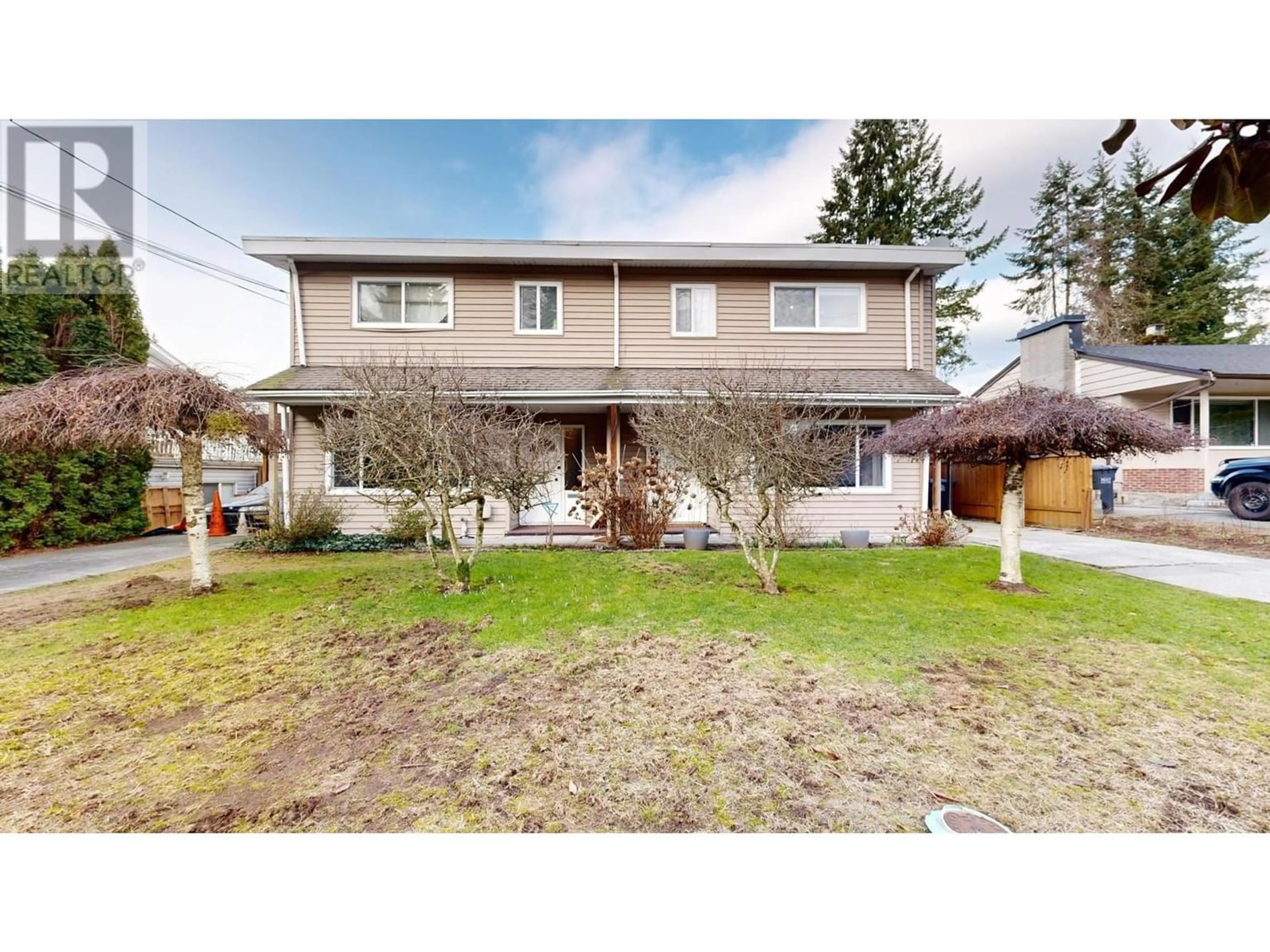 Frontside or backside of a home for 3629-3631 FLINT STREET, Port Coquitlam British Columbia V3B4J9