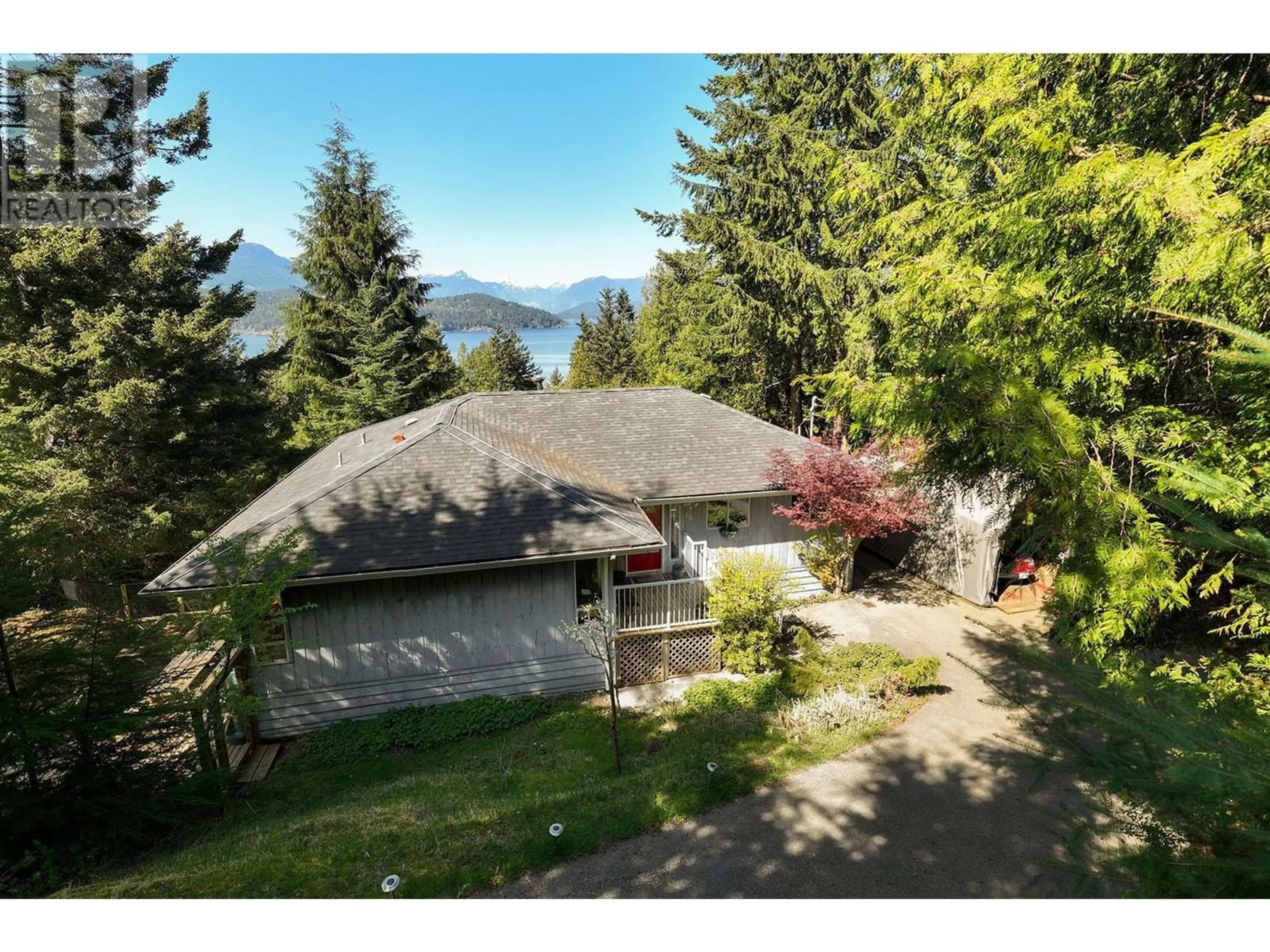 Frontside or backside of a home for 876 WINDJAMMER ROAD, Bowen Island British Columbia V0N1G2