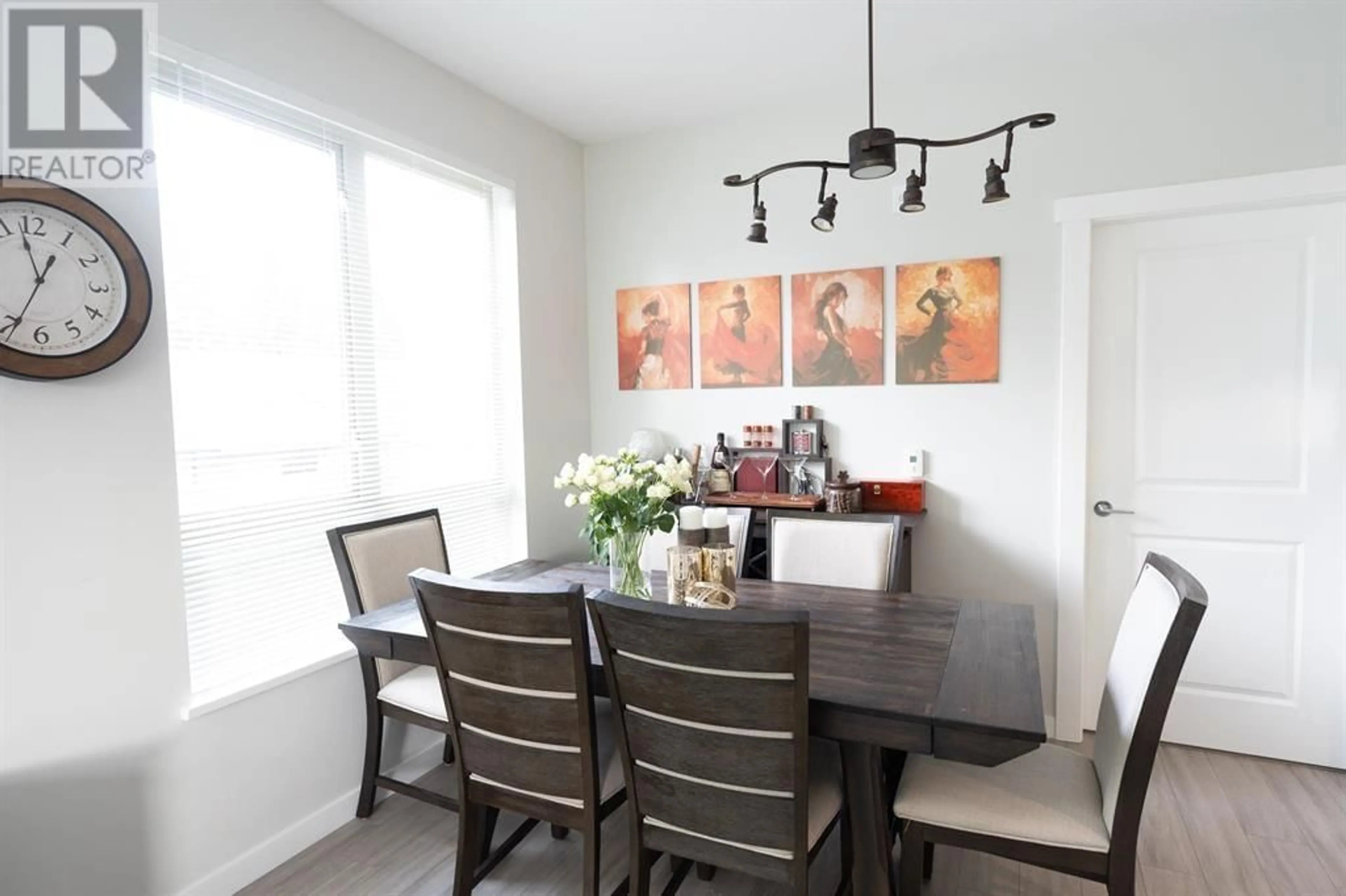 Dining room for 320 2651 LIBRARY LANE, North Vancouver British Columbia V7J0C1