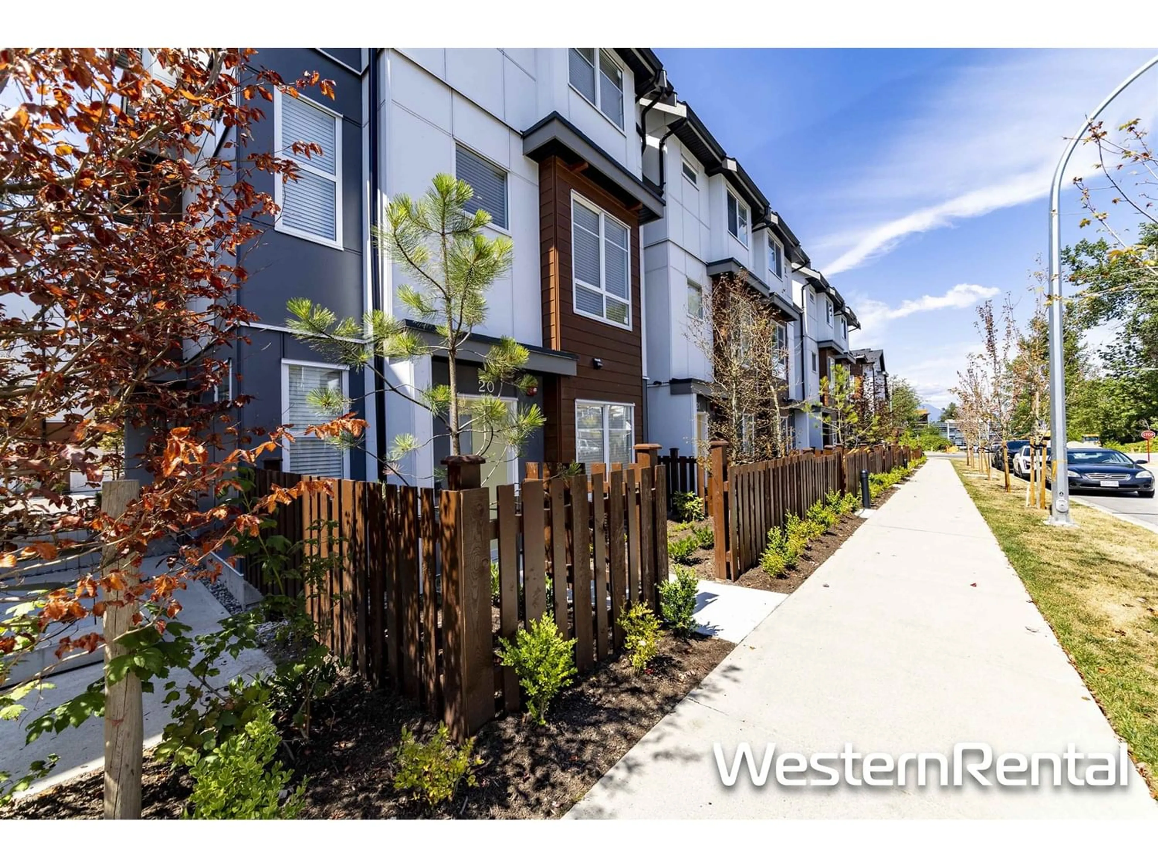 A pic from exterior of the house or condo for 20 20155 84 AVENUE, Langley British Columbia V2Y3R3