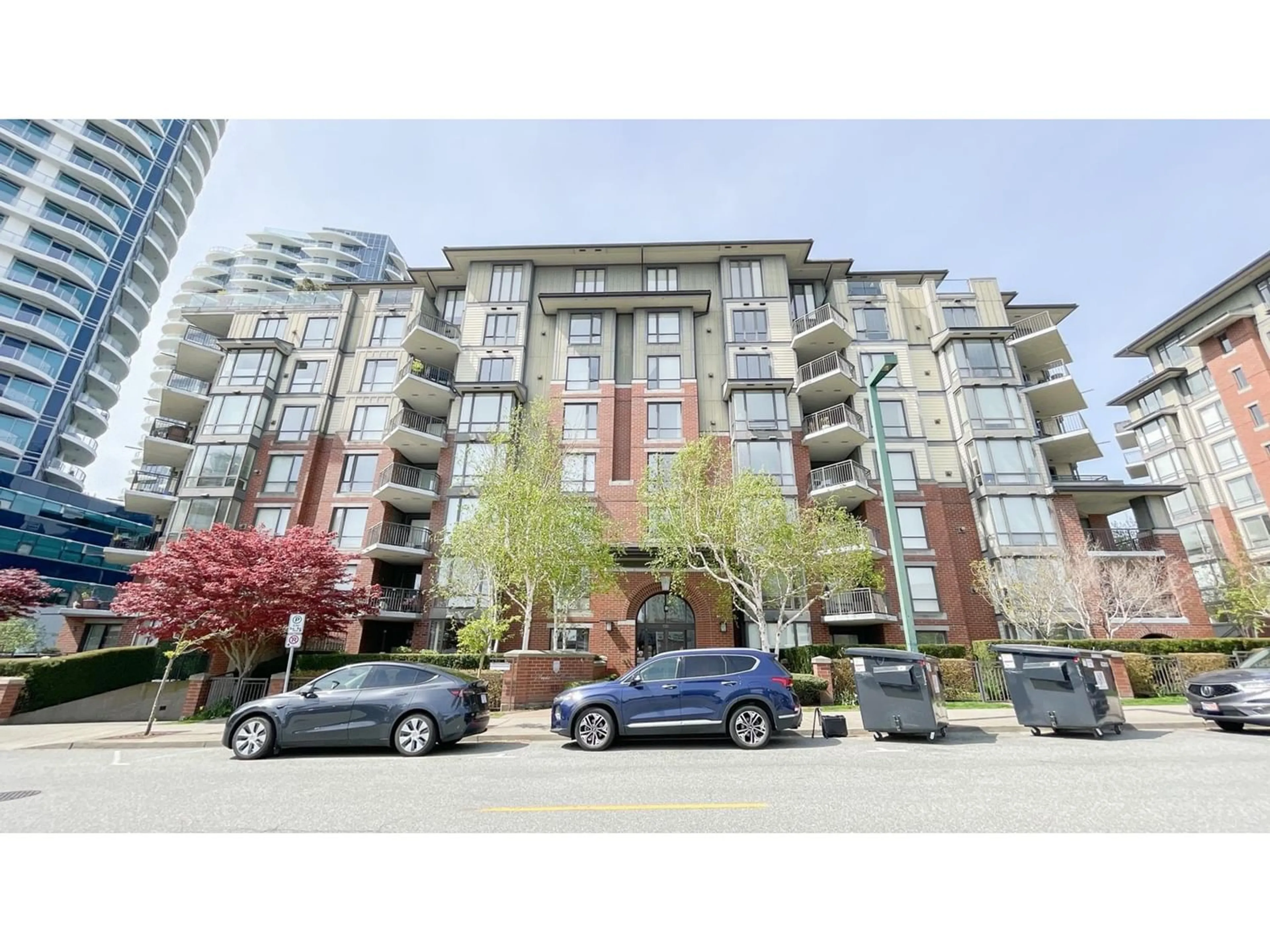 A pic from exterior of the house or condo for 405 1551 FOSTER STREET, White Rock British Columbia V4B5M1