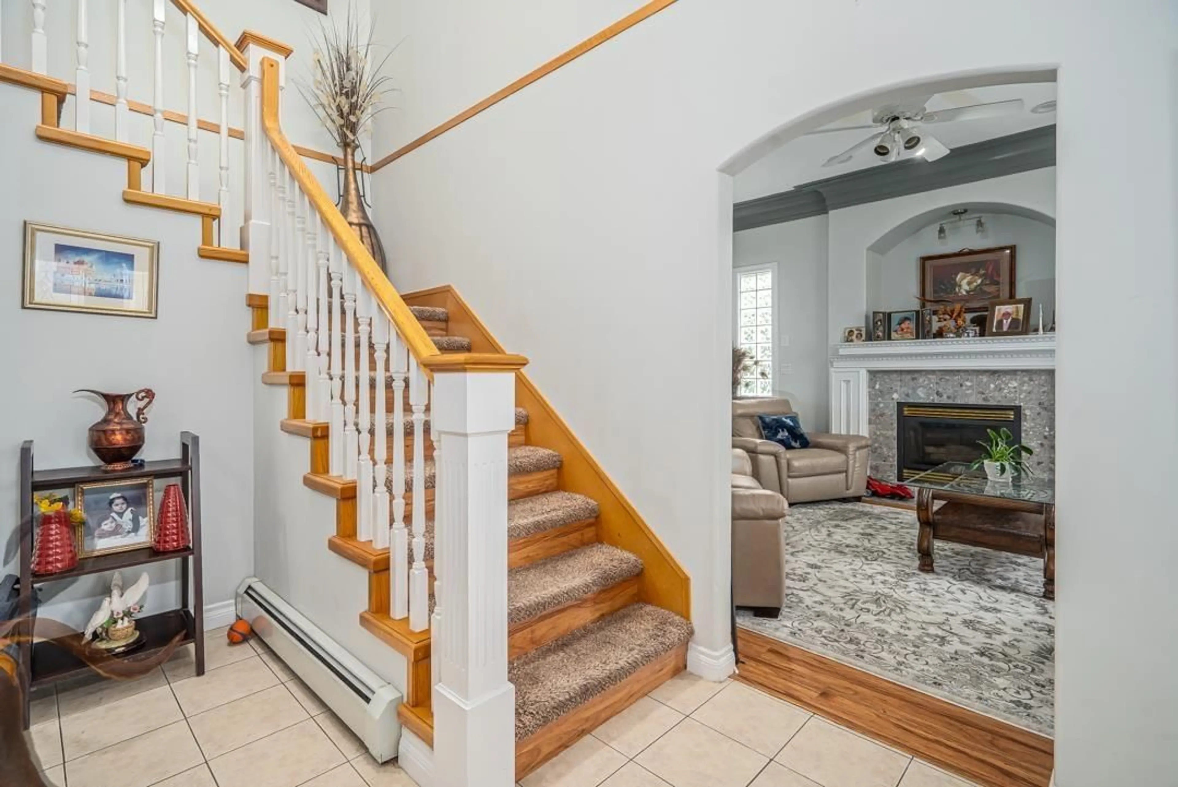 Stairs for 3446 SIDEGROVE COURT, Abbotsford British Columbia V2T6S9