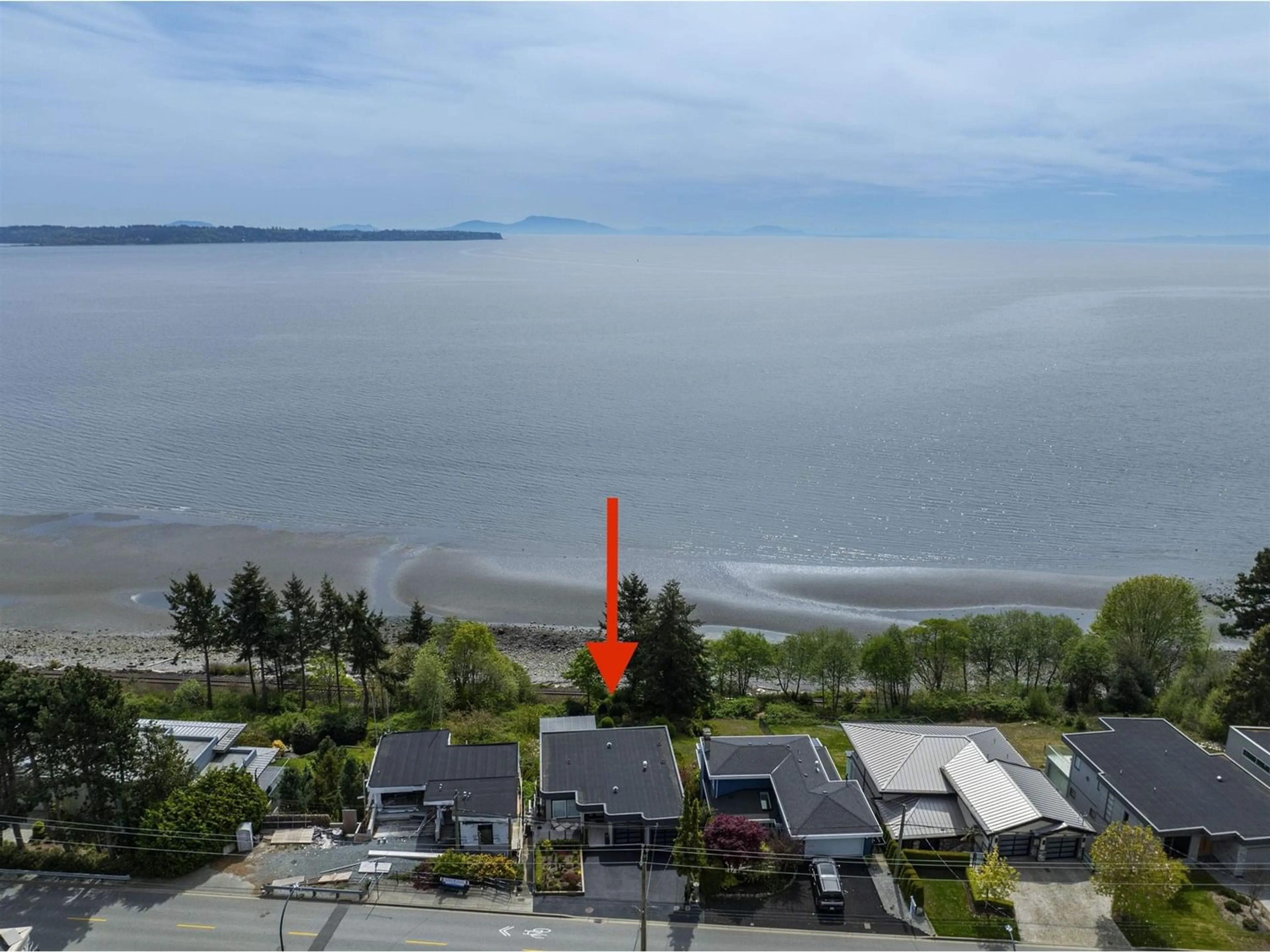 A pic from exterior of the house or condo for 14336 MARINE DRIVE, White Rock British Columbia V4B1B1