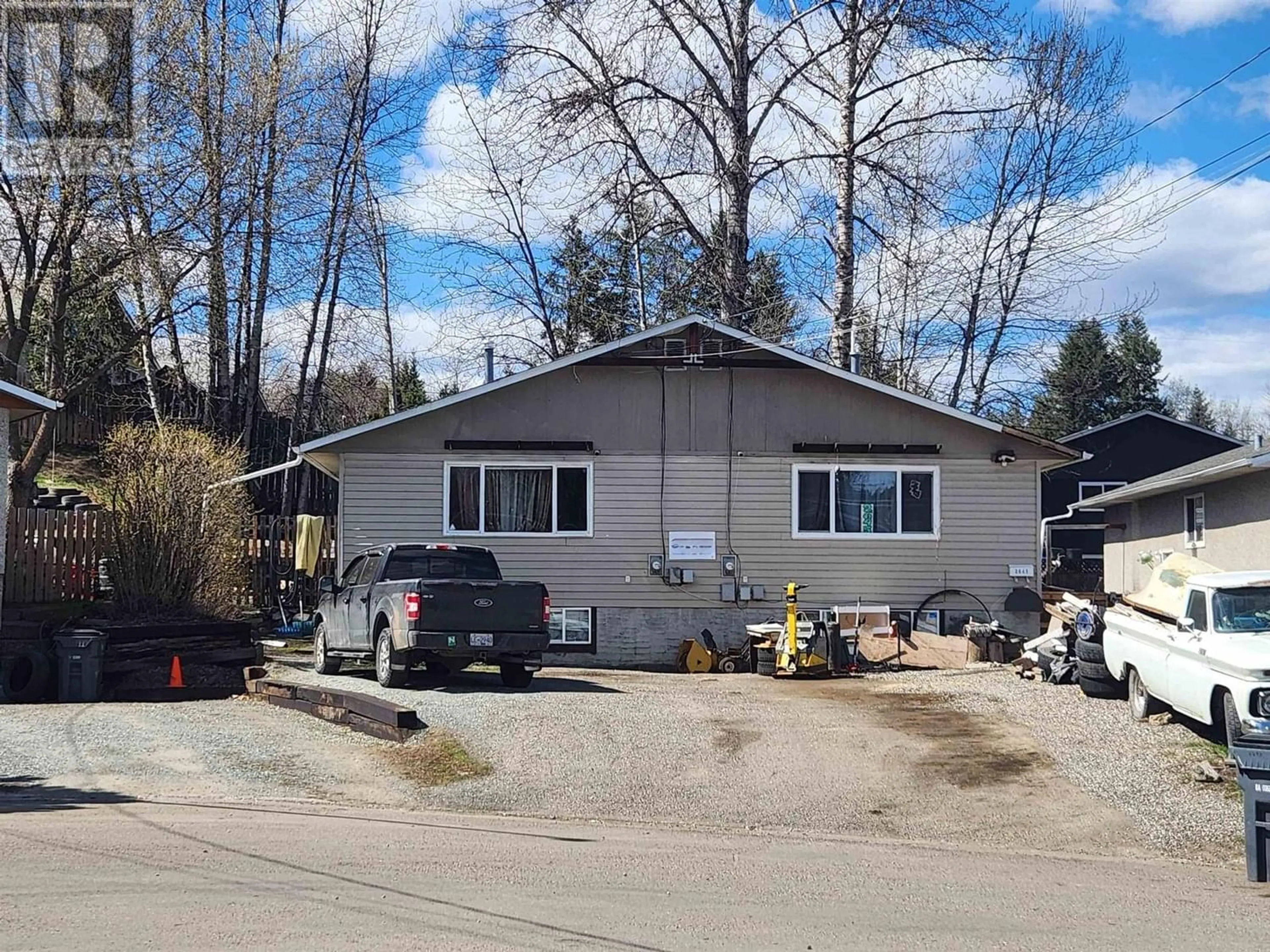 Outside view for 2645 QUINCE STREET, Prince George British Columbia V2L2H6