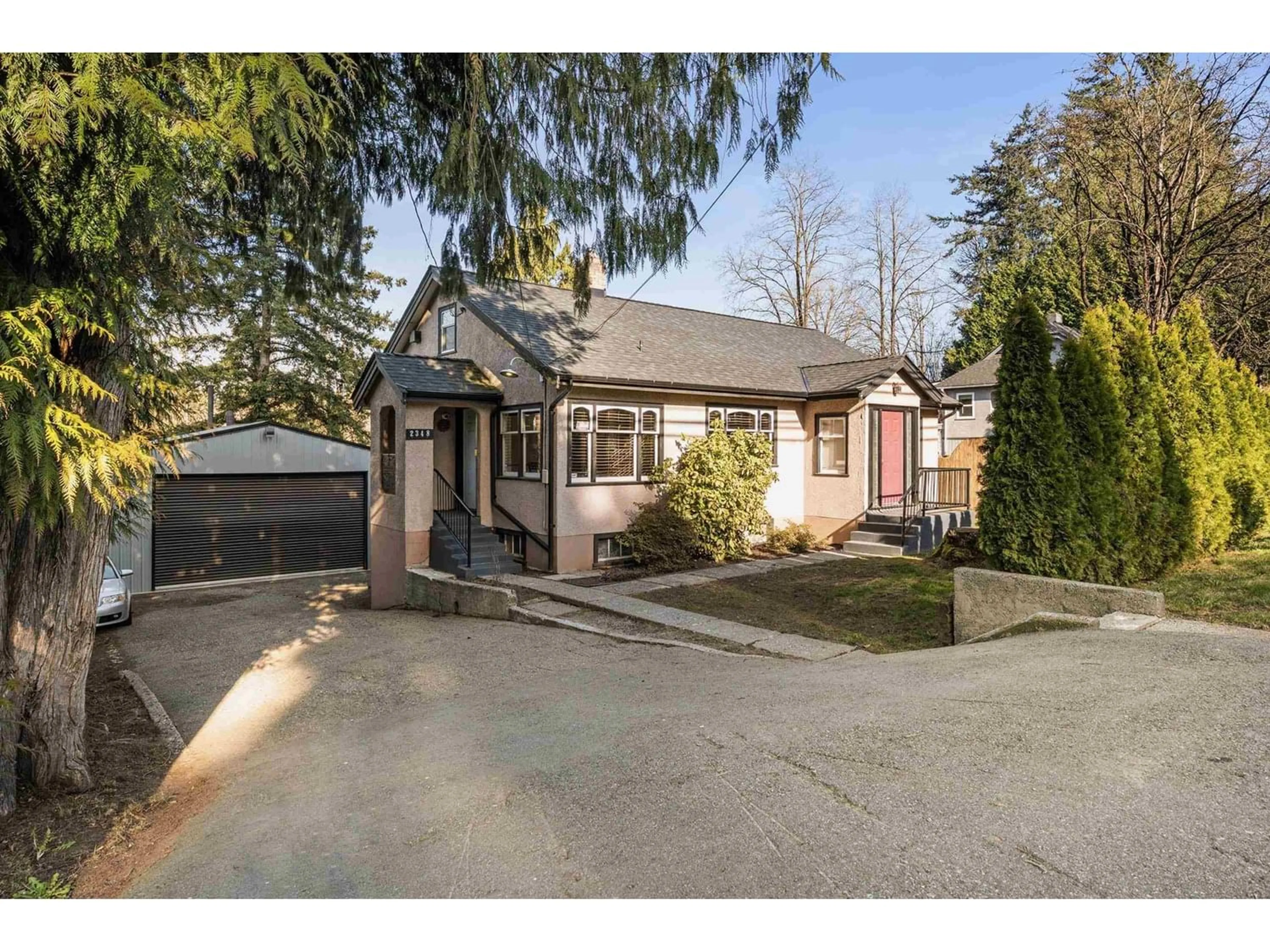 Frontside or backside of a home for 2348 MCKENZIE ROAD, Abbotsford British Columbia V2S3Z8