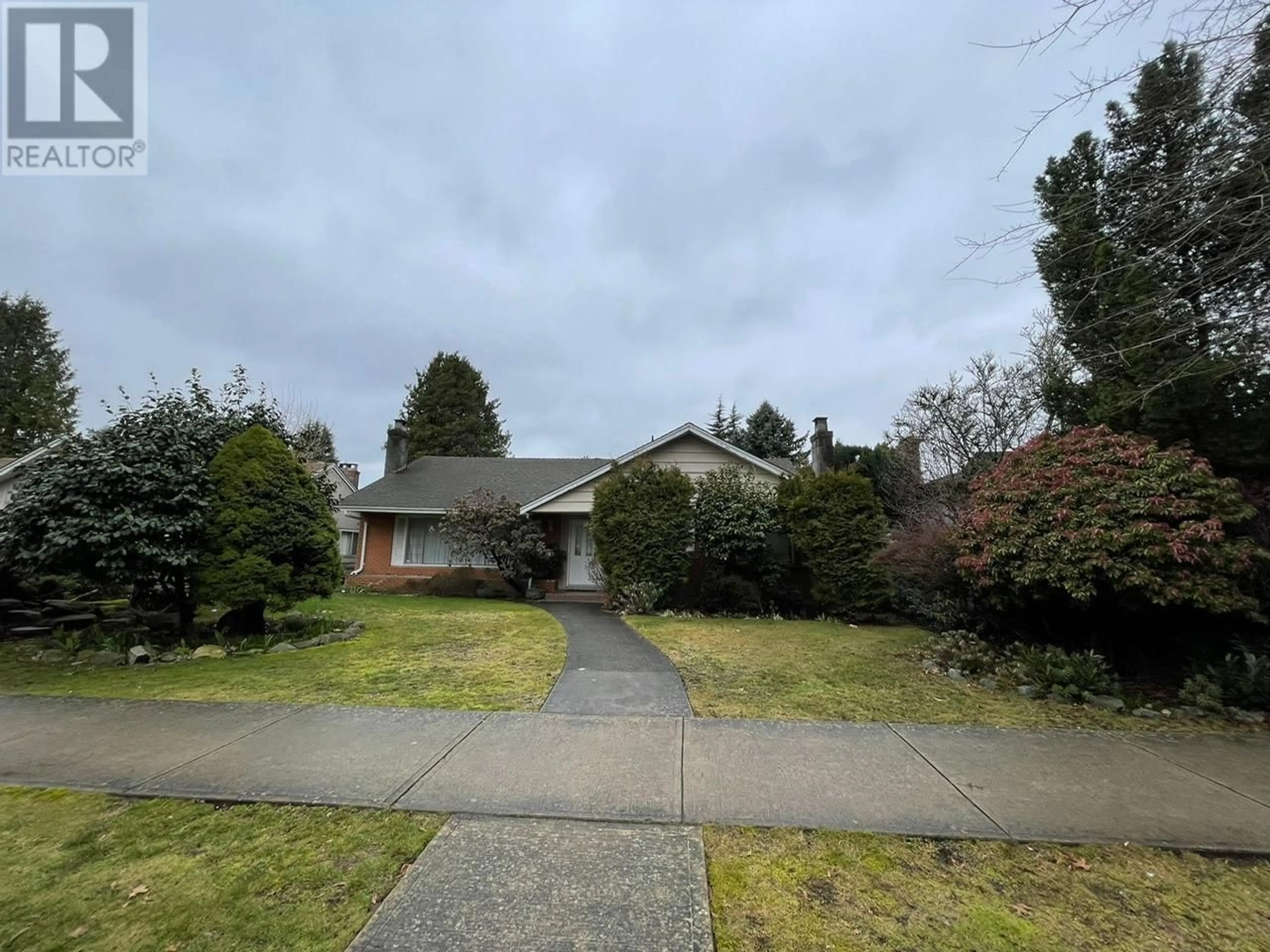 Frontside or backside of a home for 5855 WILLOW STREET, Vancouver British Columbia V5Z3S7