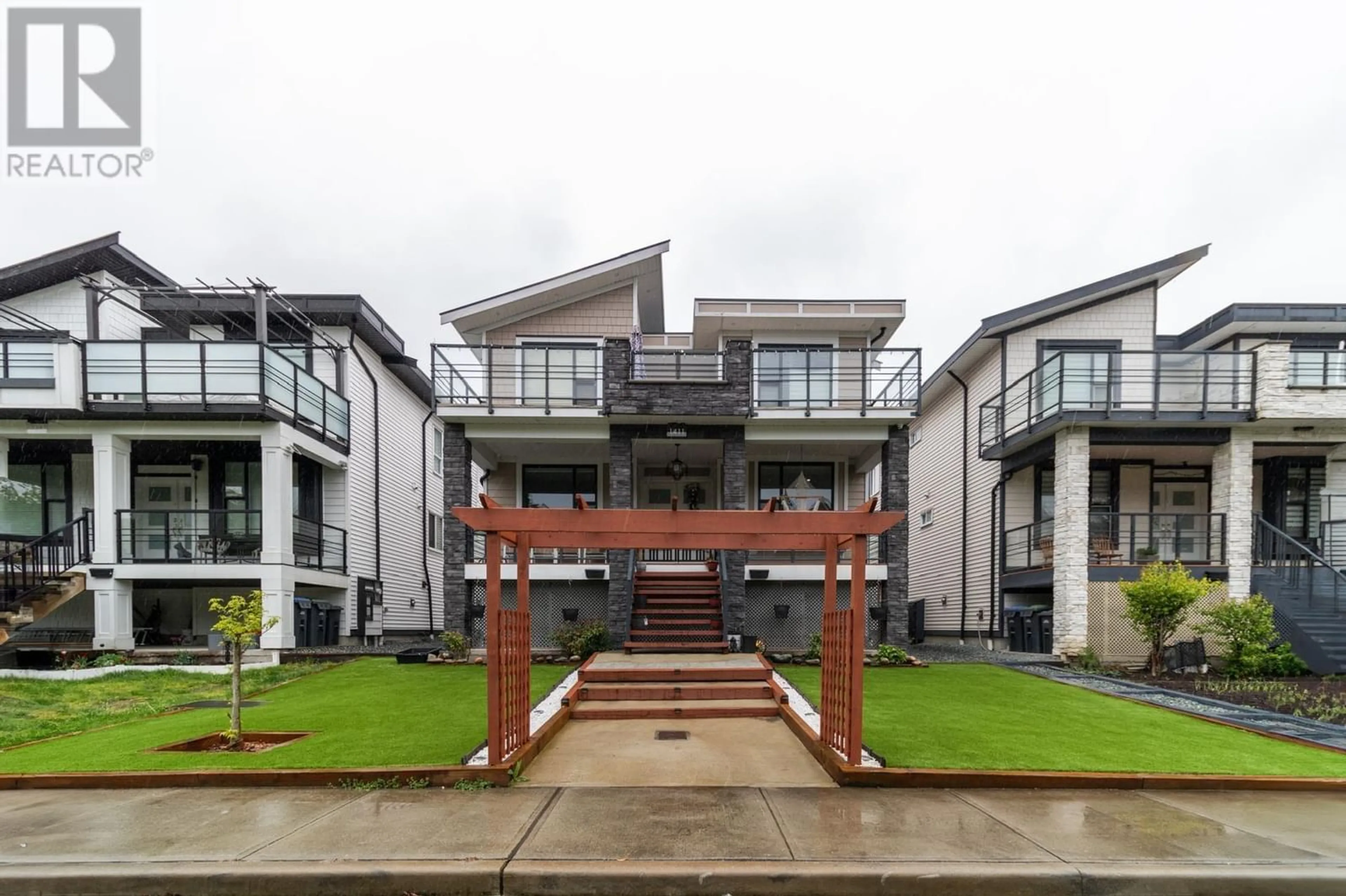Outside view for 1411 SALTER STREET, New Westminster British Columbia V3M5A8