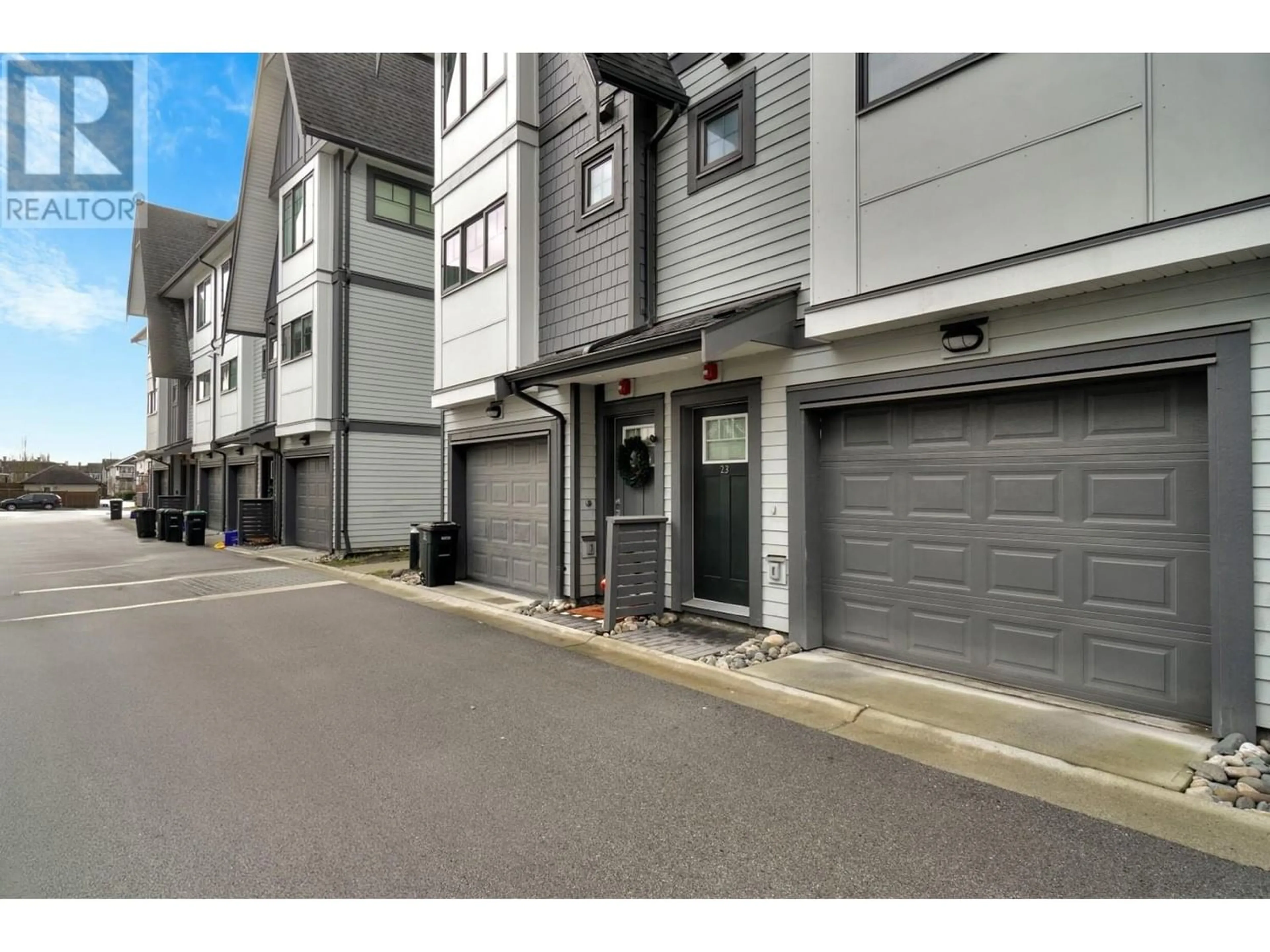 A pic from exterior of the house or condo for 23 19451 SUTTON AVENUE, Pitt Meadows British Columbia V3Y0G6