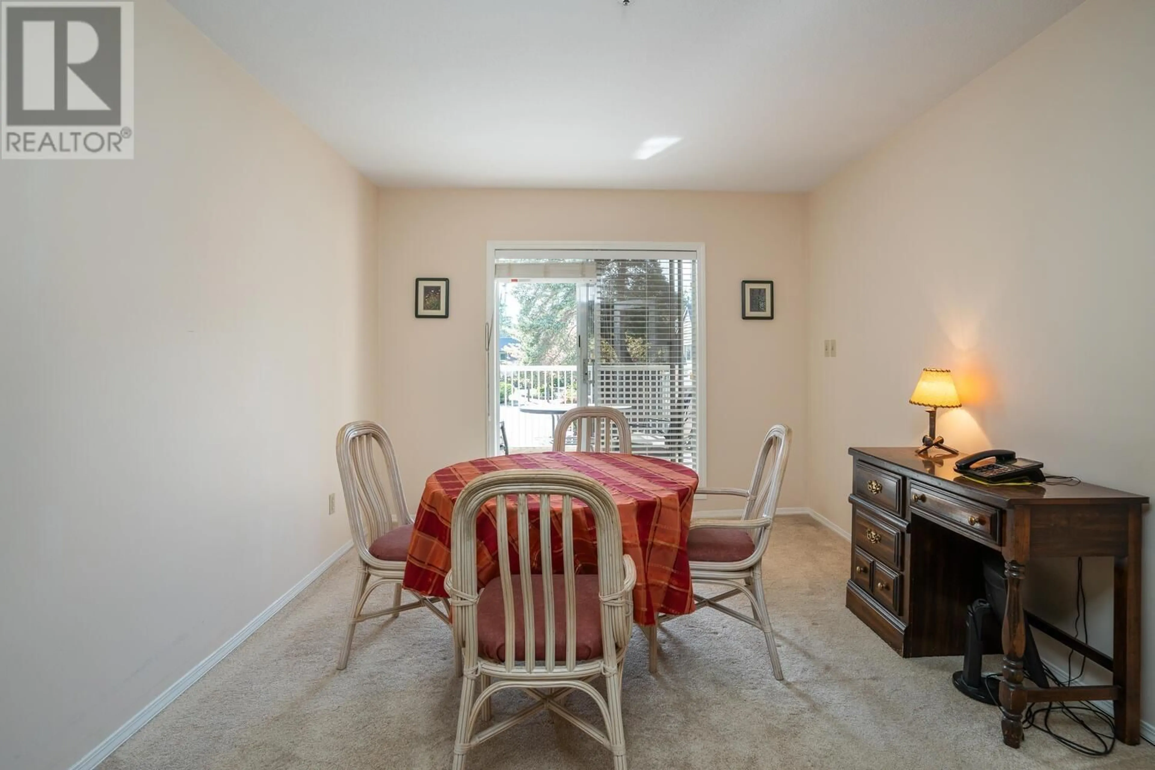 Standard kitchen, wood floors, cottage for 201 1150 54A STREET, Delta British Columbia V4M4B5