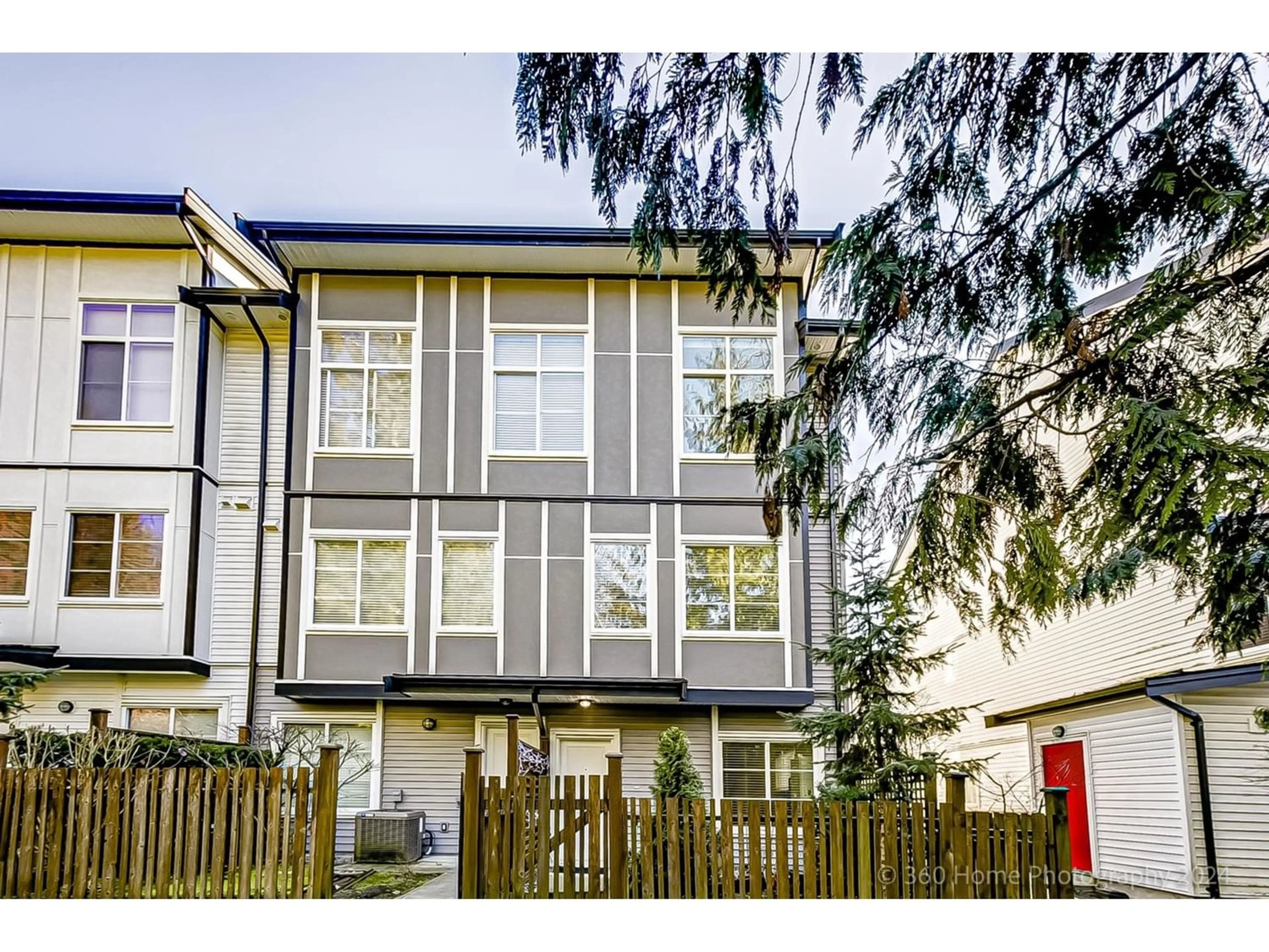 A pic from exterior of the house or condo for 58 5867 129 STREET, Surrey British Columbia V3X0J4