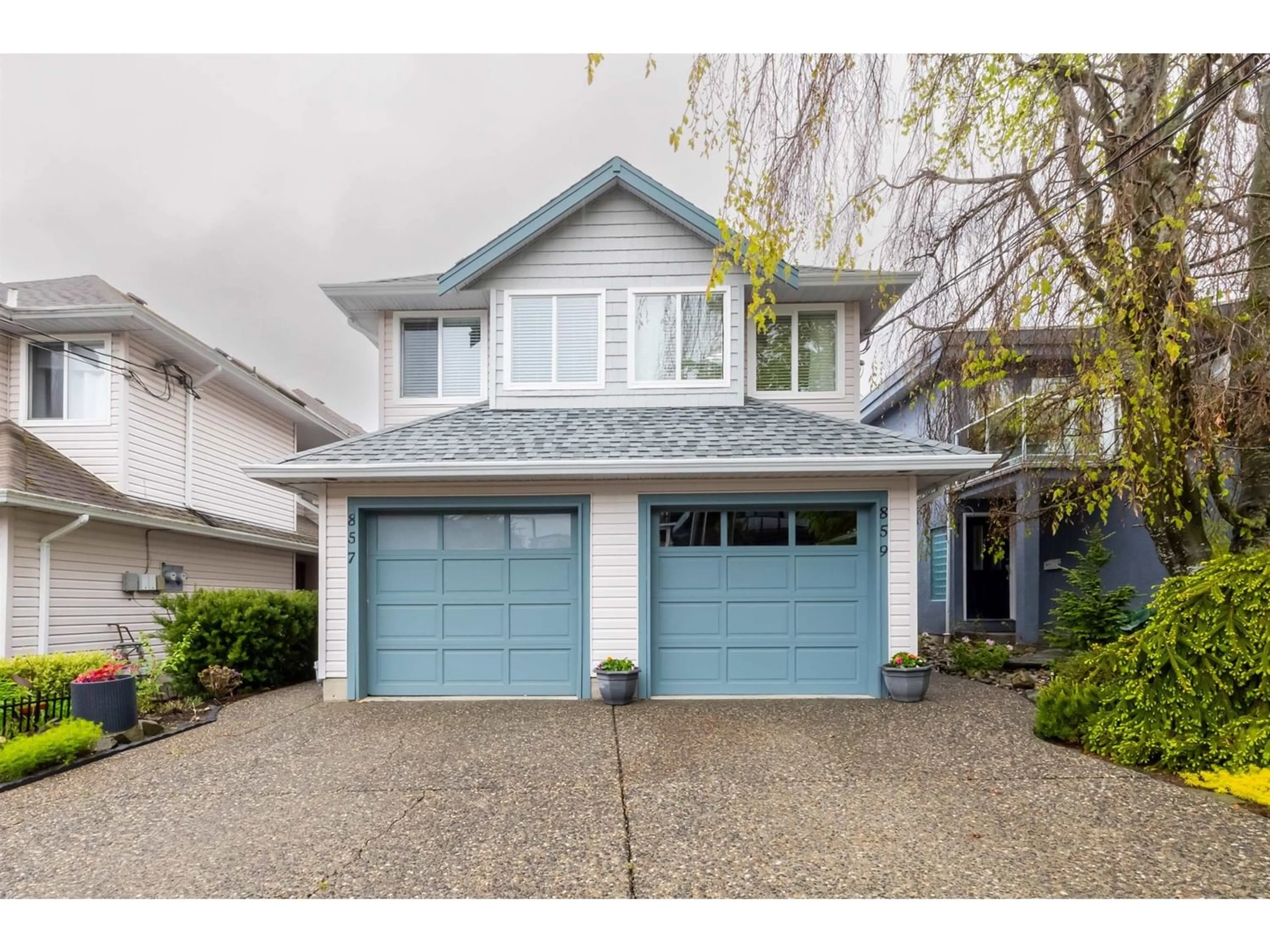 Frontside or backside of a home for 859 HABGOOD STREET, White Rock British Columbia V4B4W4
