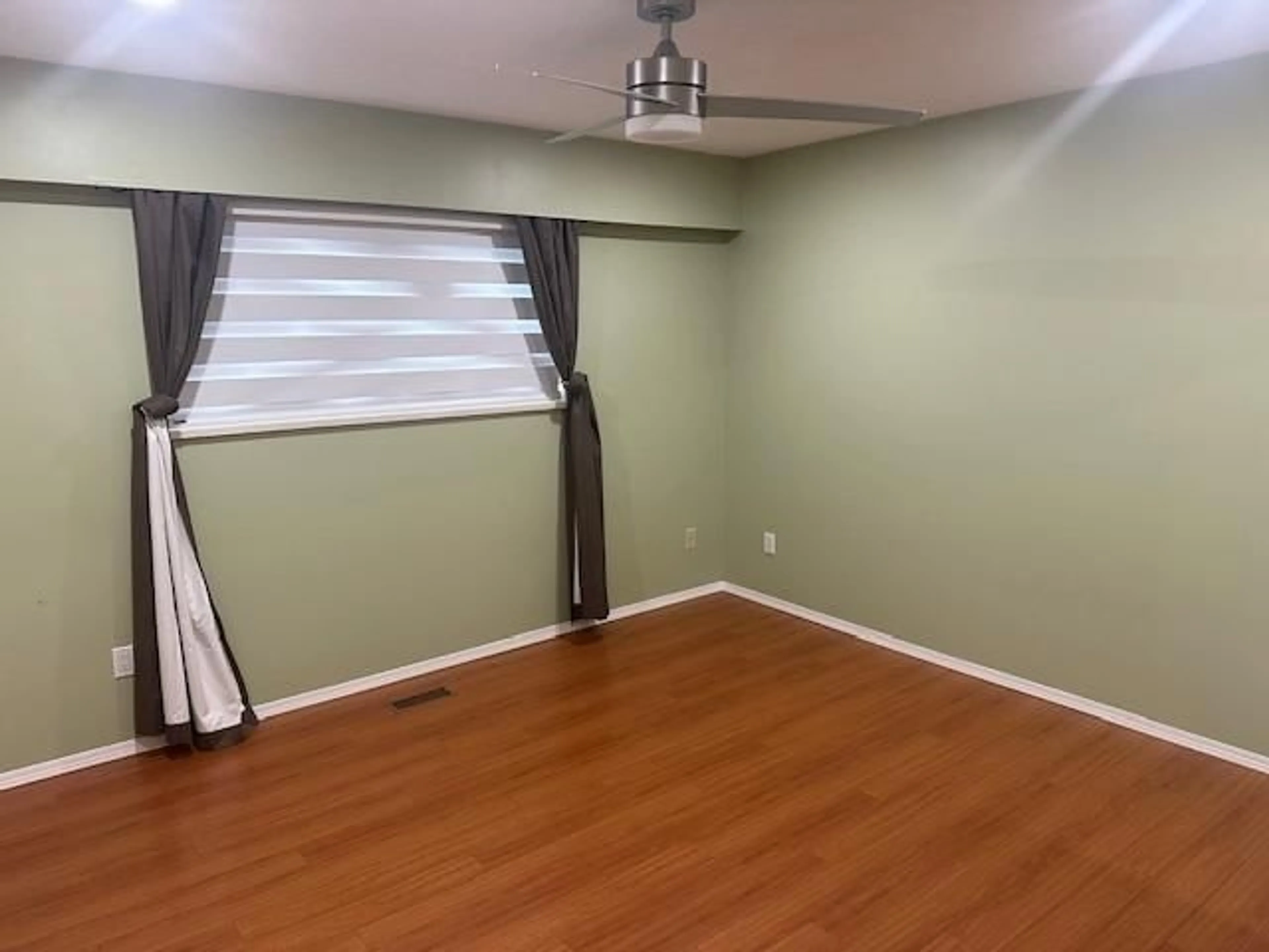 A pic of a room for 17390 58A AVENUE, Surrey British Columbia V3S1M8