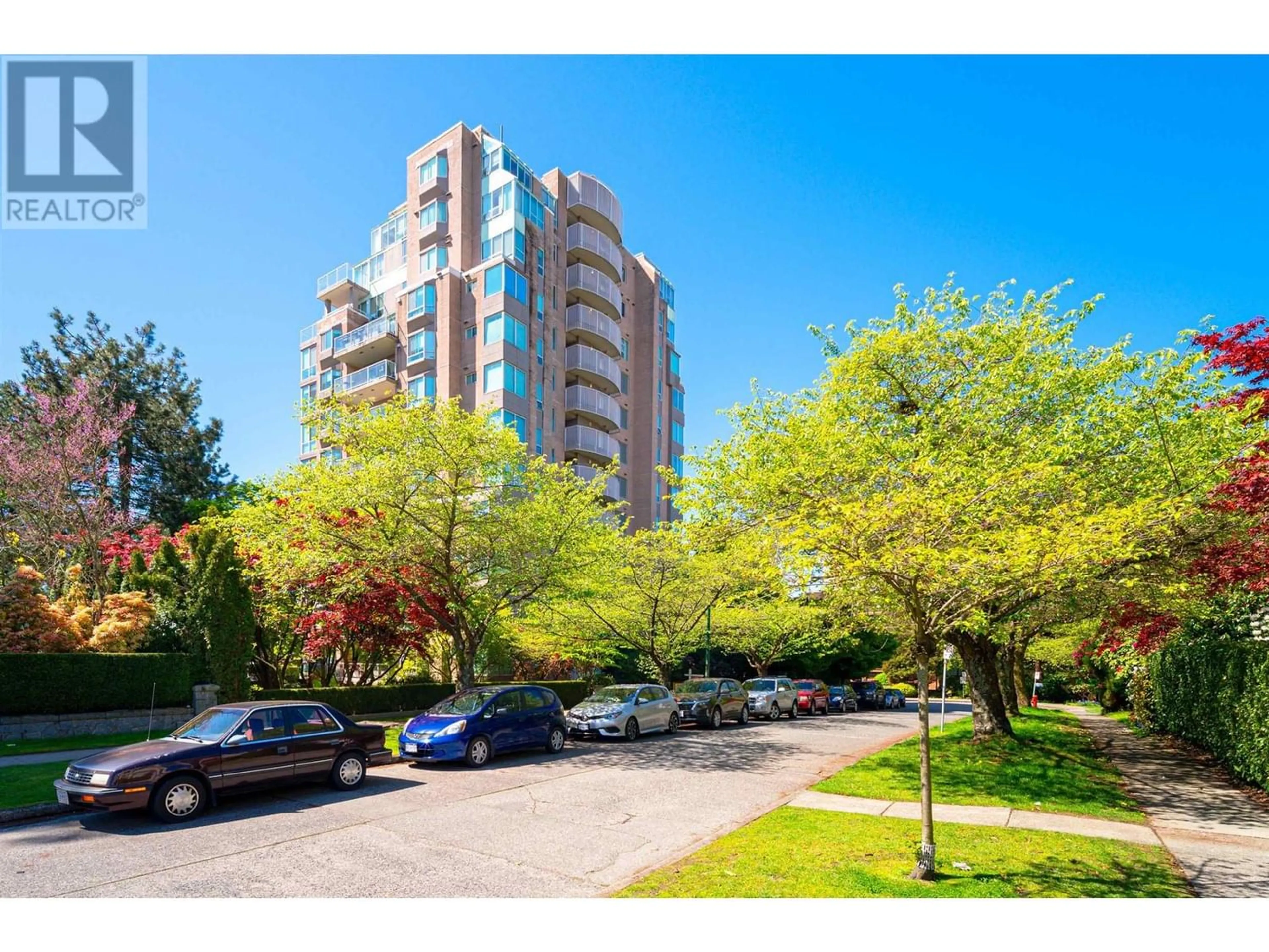 A pic from exterior of the house or condo for 301 2288 W 40TH AVENUE, Vancouver British Columbia V6M1W6