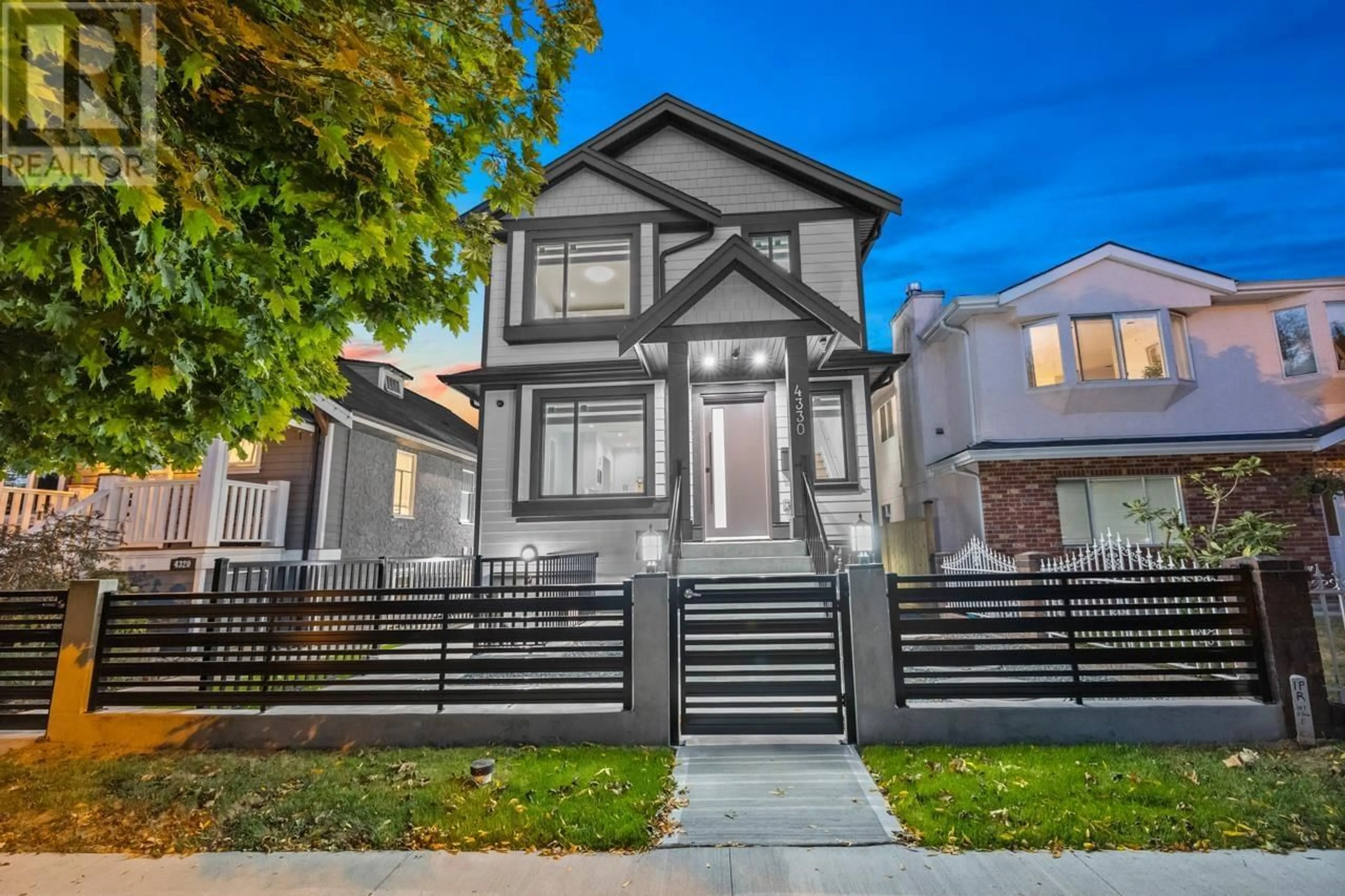 Frontside or backside of a home for 4330 GLADSTONE STREET, Vancouver British Columbia V5N4Z5