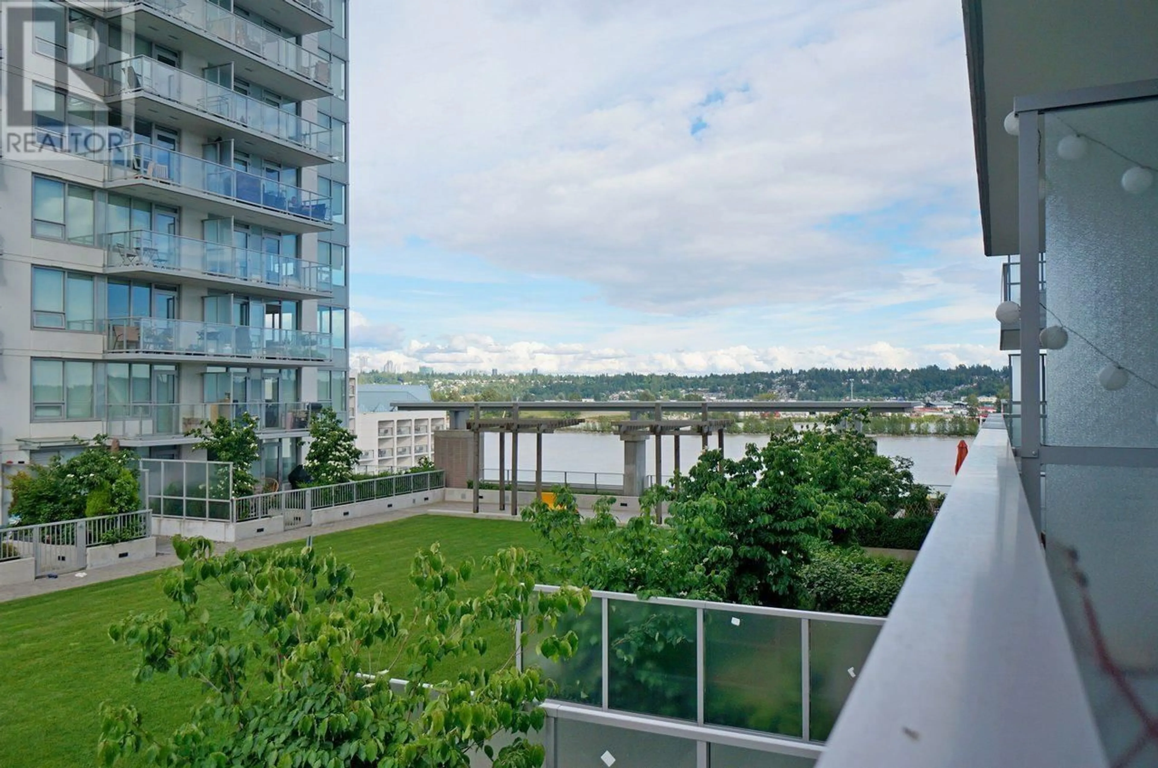 A pic from exterior of the house or condo, the view of lake or river for 705 988 988 QUAYSIDE DRIVE, New Westminster British Columbia V3M0L5