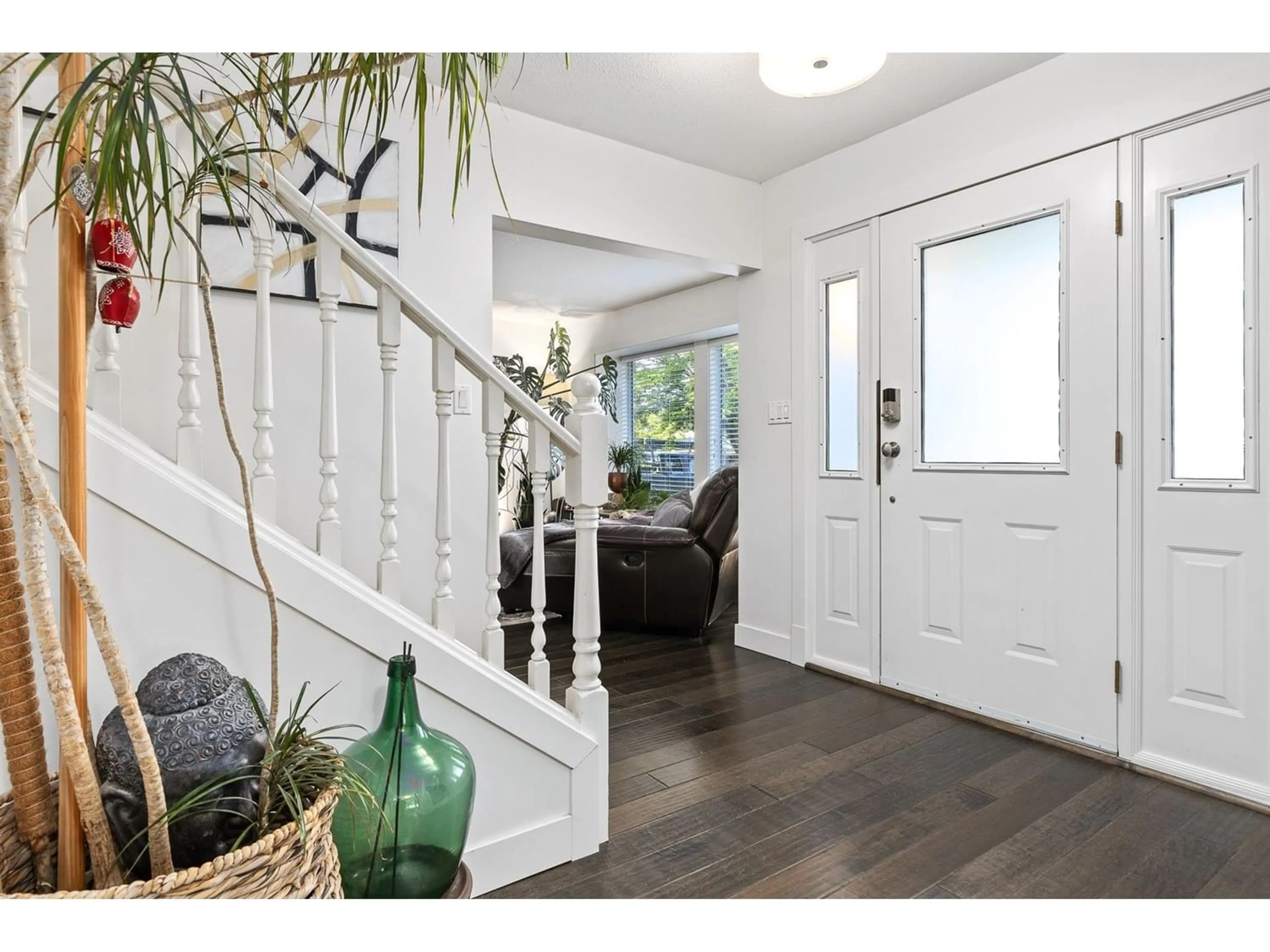Indoor entryway for 3037 GLENDALE PLACE, Abbotsford British Columbia V2S7H1