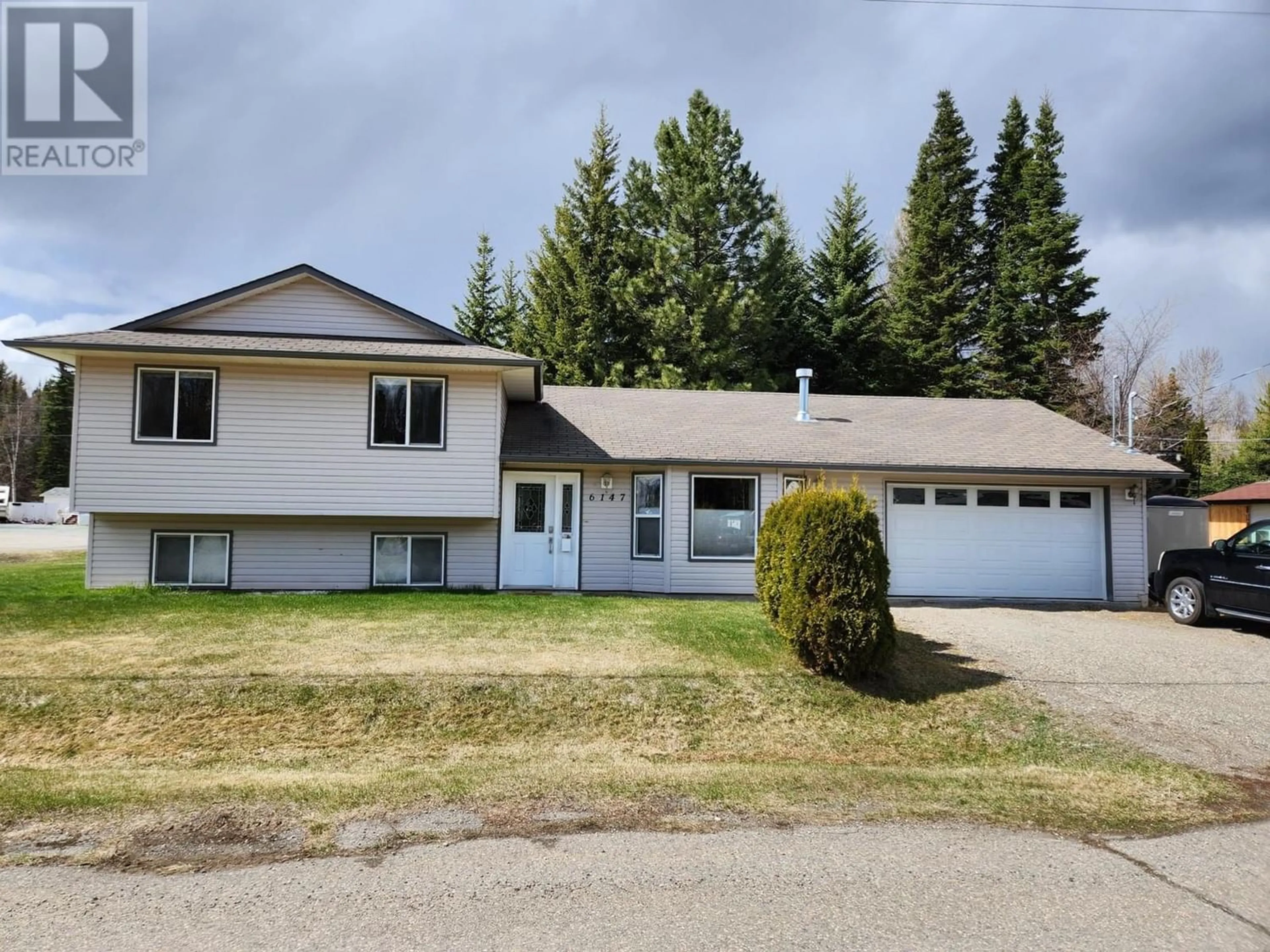 Frontside or backside of a home for 6147 SPRINGALL CRESCENT, Prince George British Columbia V2K2A6