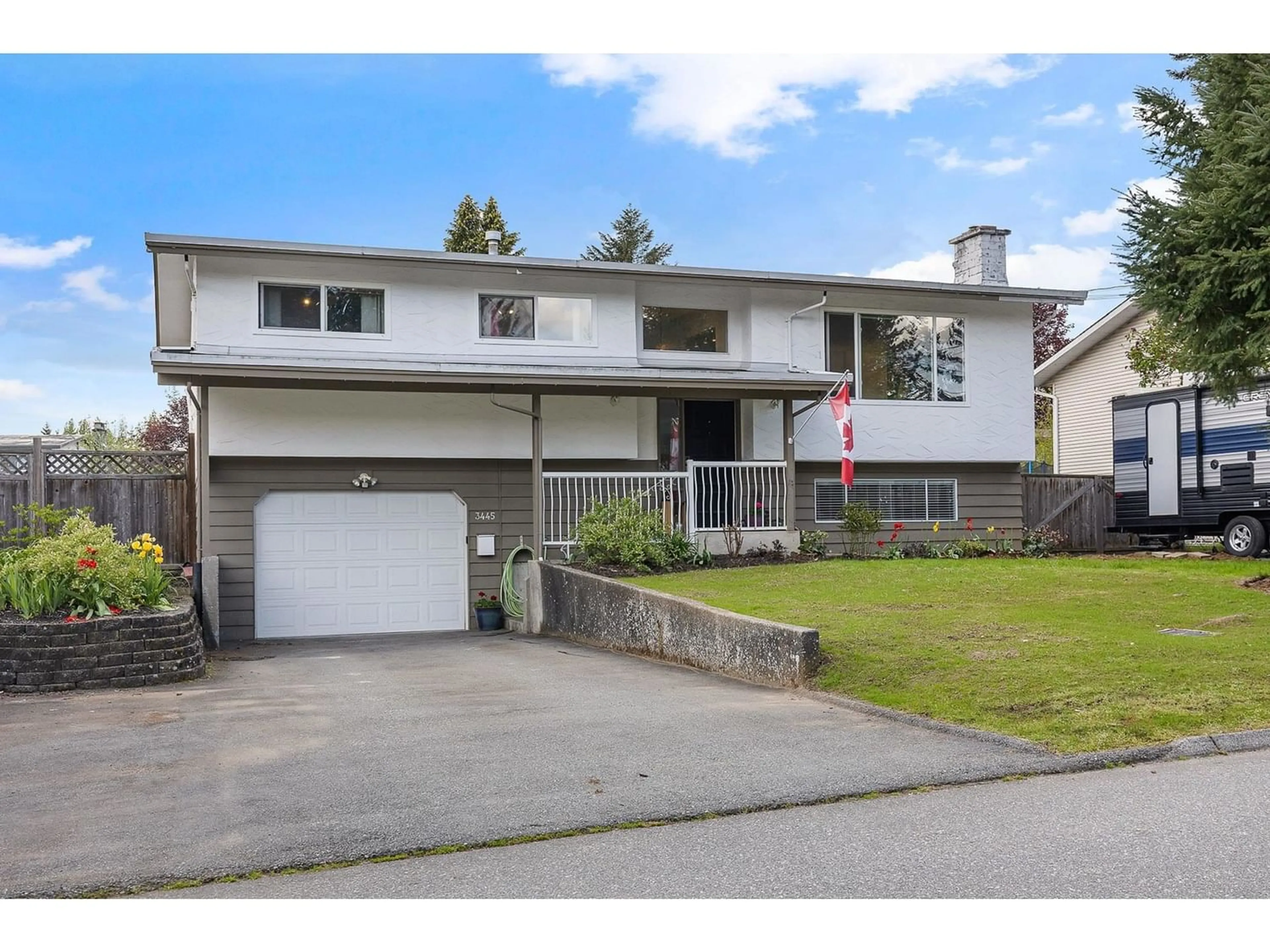 Frontside or backside of a home for 3445 SUSSEX STREET, Abbotsford British Columbia V2S5A7