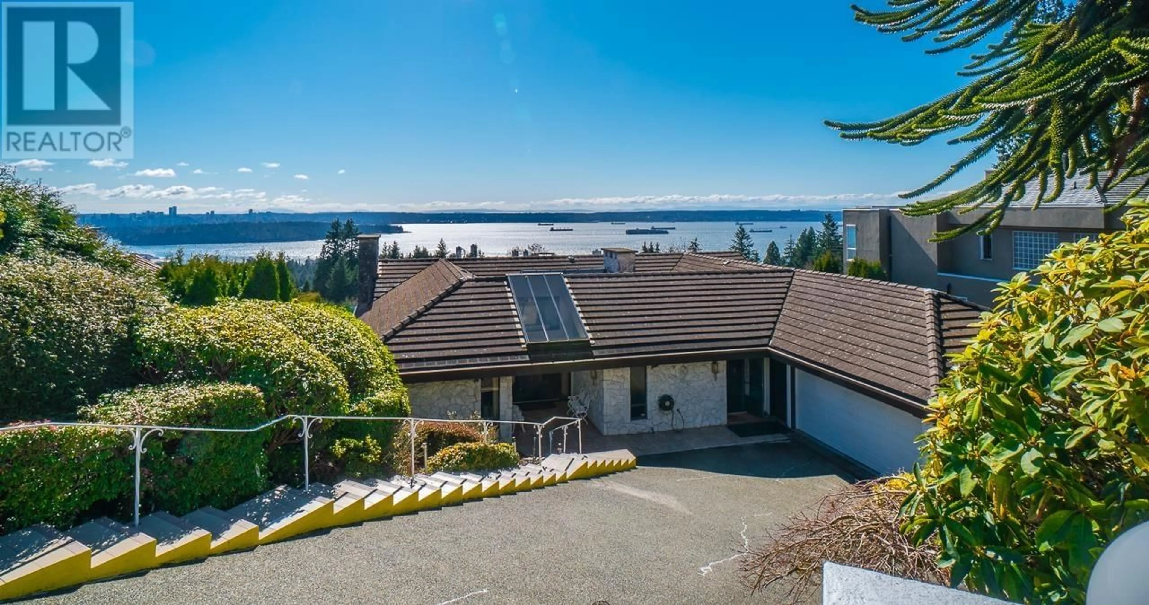 Lakeview for 2289 WESTHILL DRIVE, West Vancouver British Columbia V7S2Z2