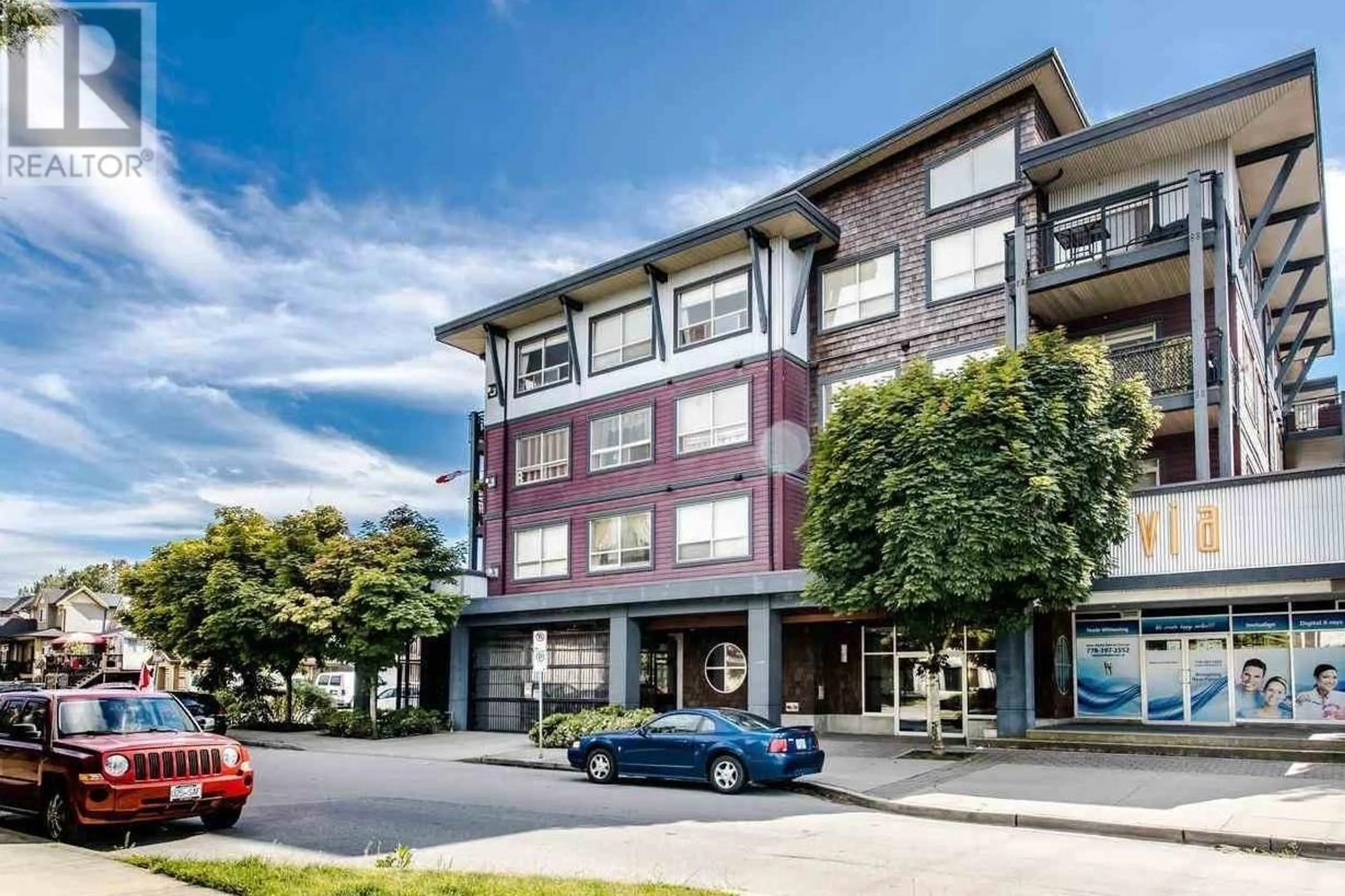 A pic from exterior of the house or condo for 303 288 HAMPTON STREET, New Westminster British Columbia V3M5L9