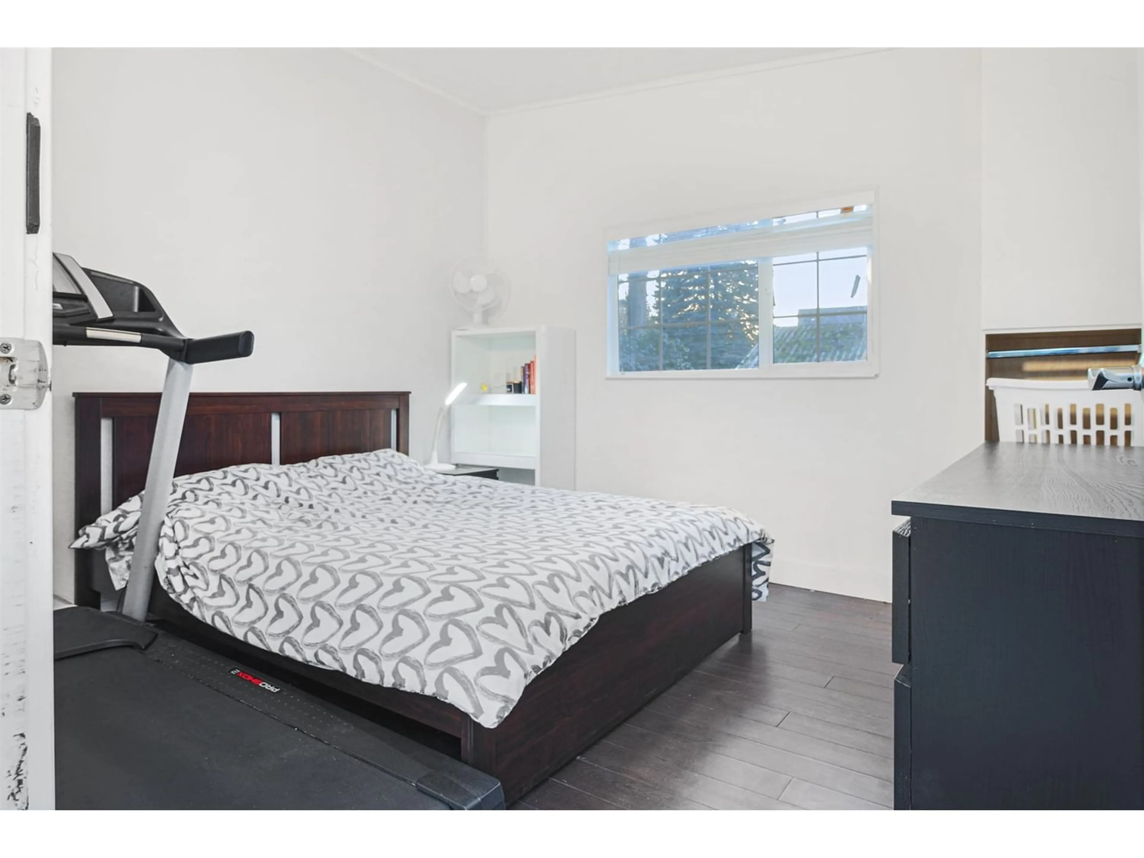 A pic of a room for 13925 116 AVENUE, Surrey British Columbia V3R2T3