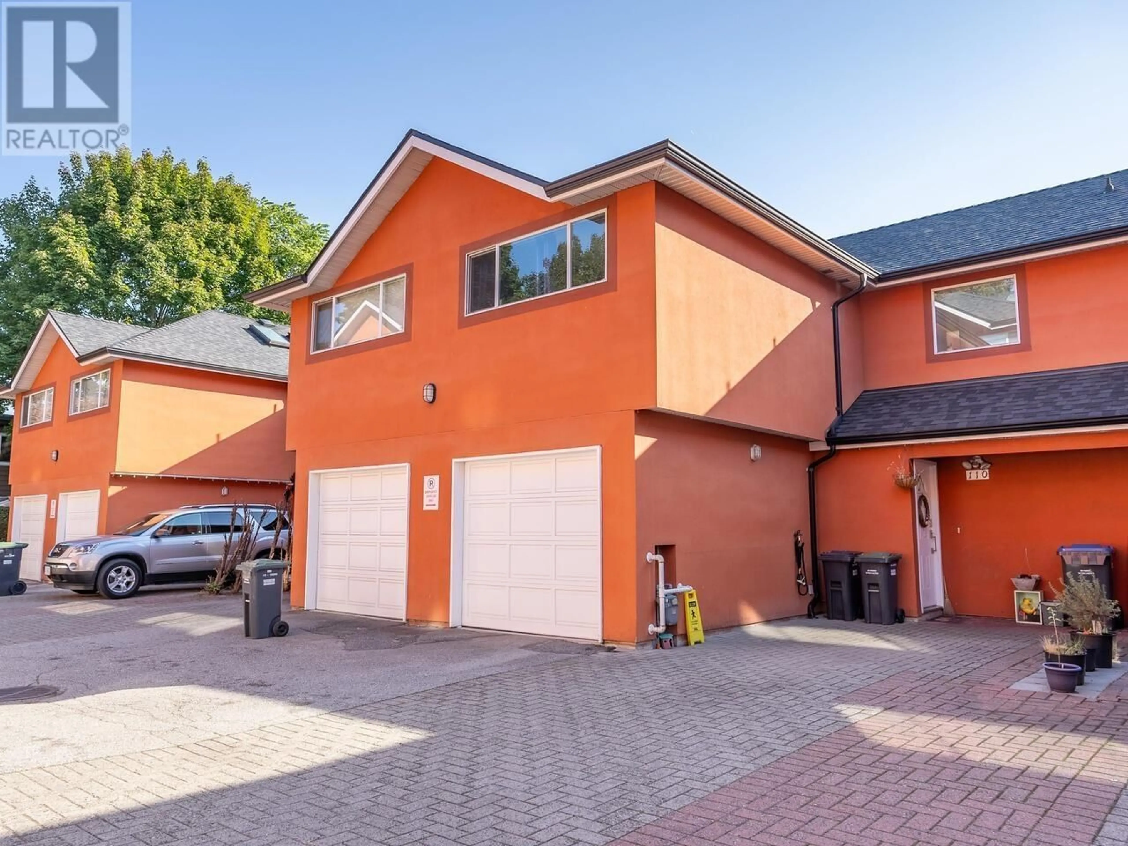 Indoor garage for 110 303 CUMBERLAND STREET, New Westminster British Columbia V3L3G2