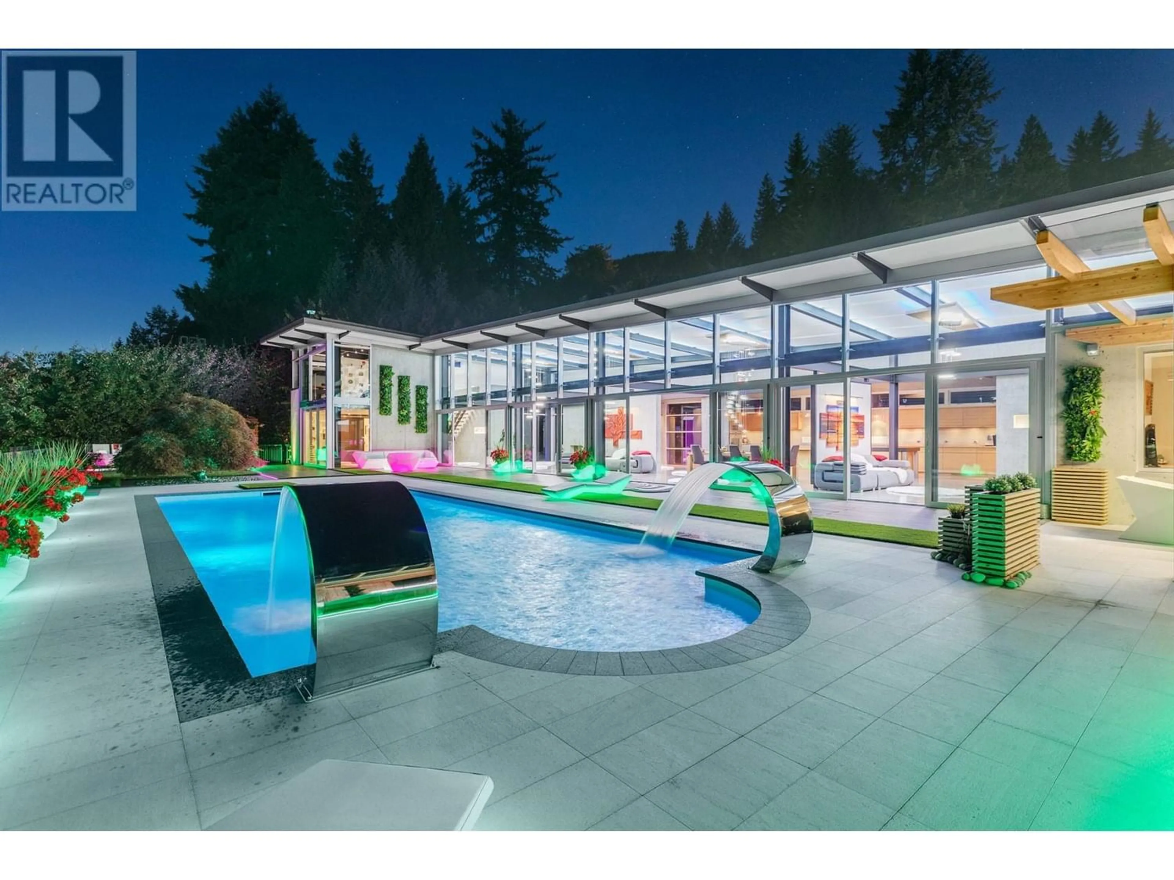 Indoor or outdoor pool for 2187 GISBY STREET, West Vancouver British Columbia V7V4N5