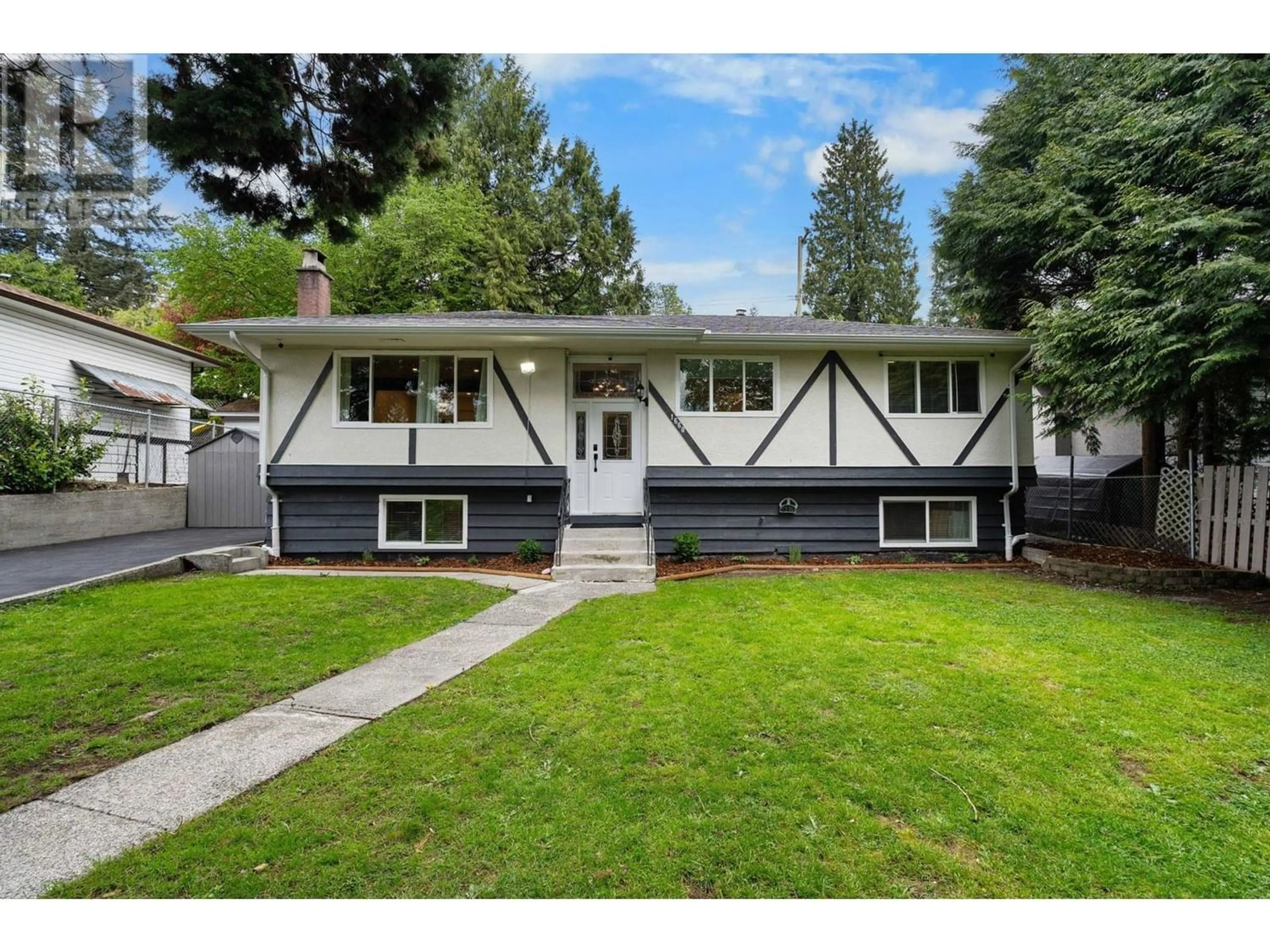 Frontside or backside of a home for 1660 SHERIDAN AVENUE, Coquitlam British Columbia V3K1X3