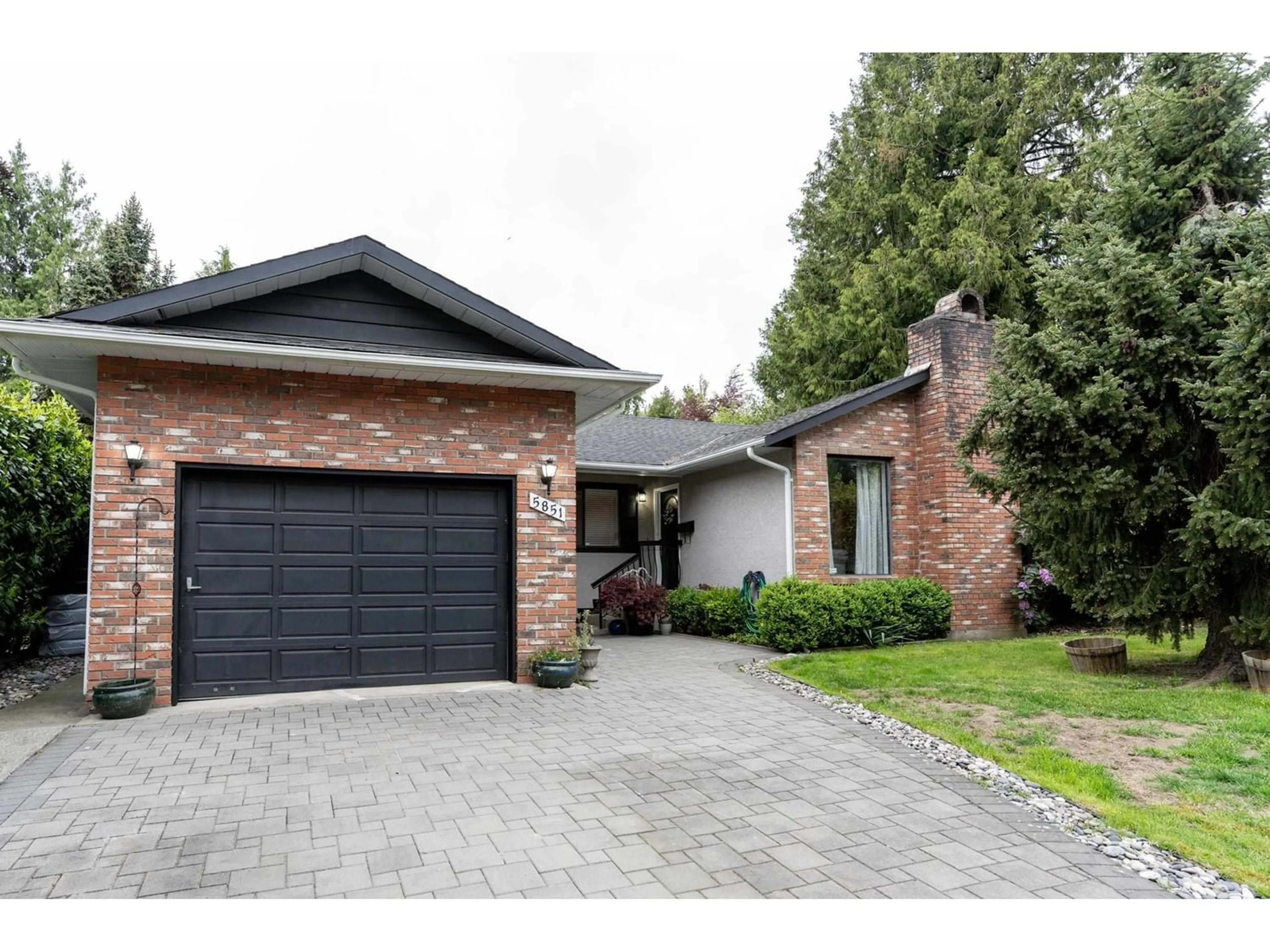 Home with brick exterior material for 5851 ANGUS PLACE, Surrey British Columbia V3S4W6