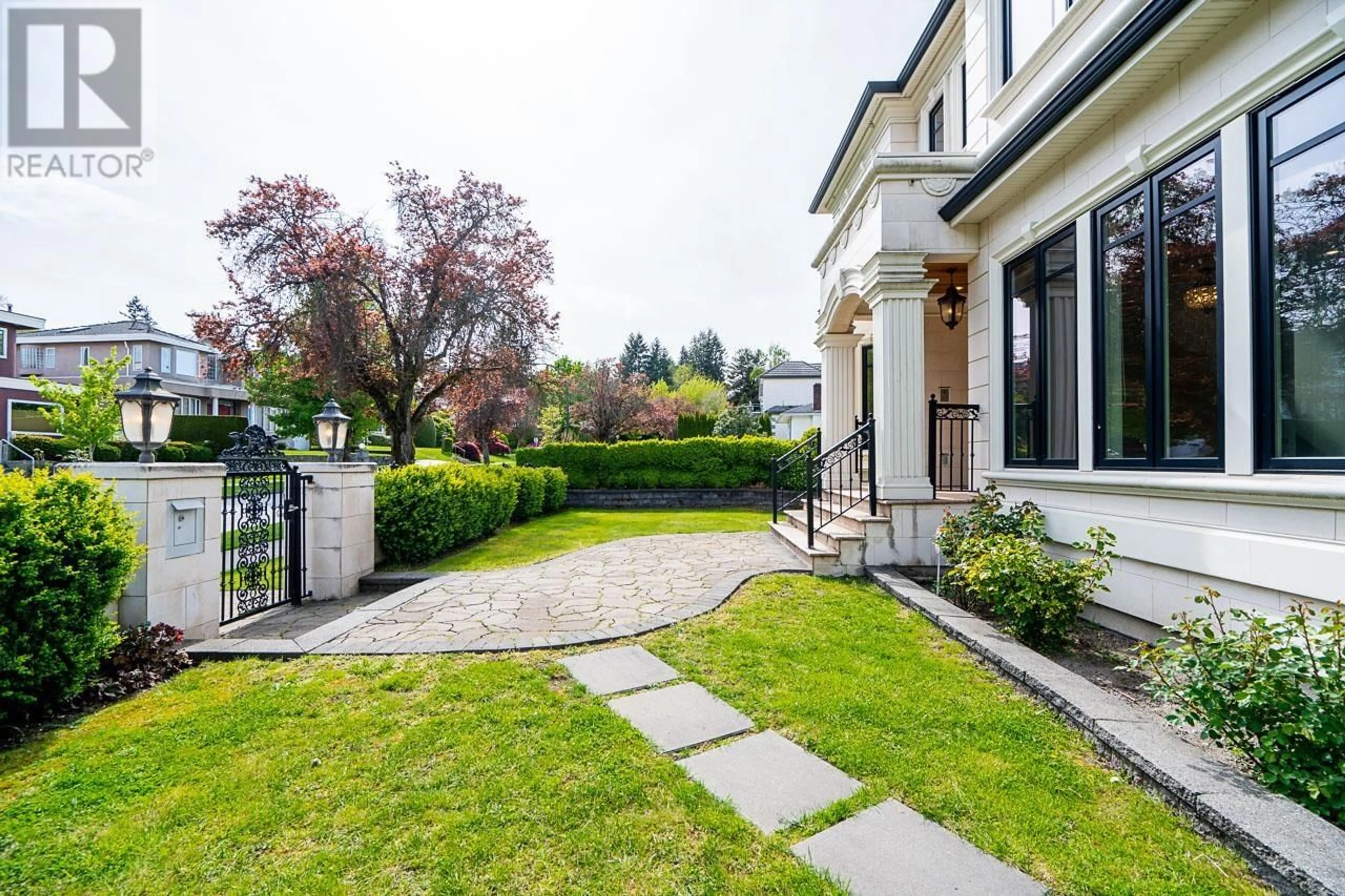 Patio for 2653 MCBAIN AVENUE, Vancouver British Columbia V6L2C7