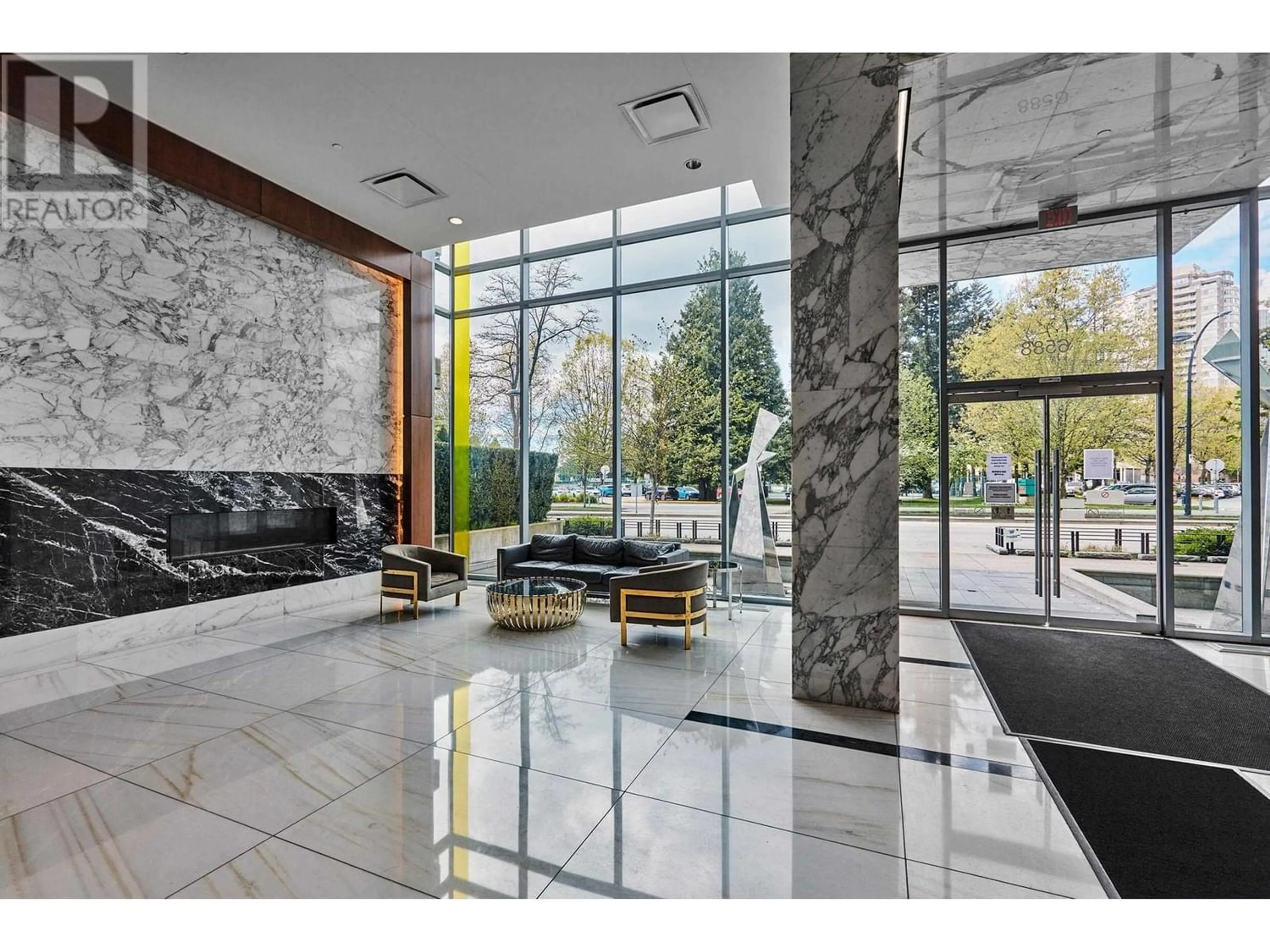 Indoor lobby for 3206 6588 NELSON AVENUE, Burnaby British Columbia V5H0E8