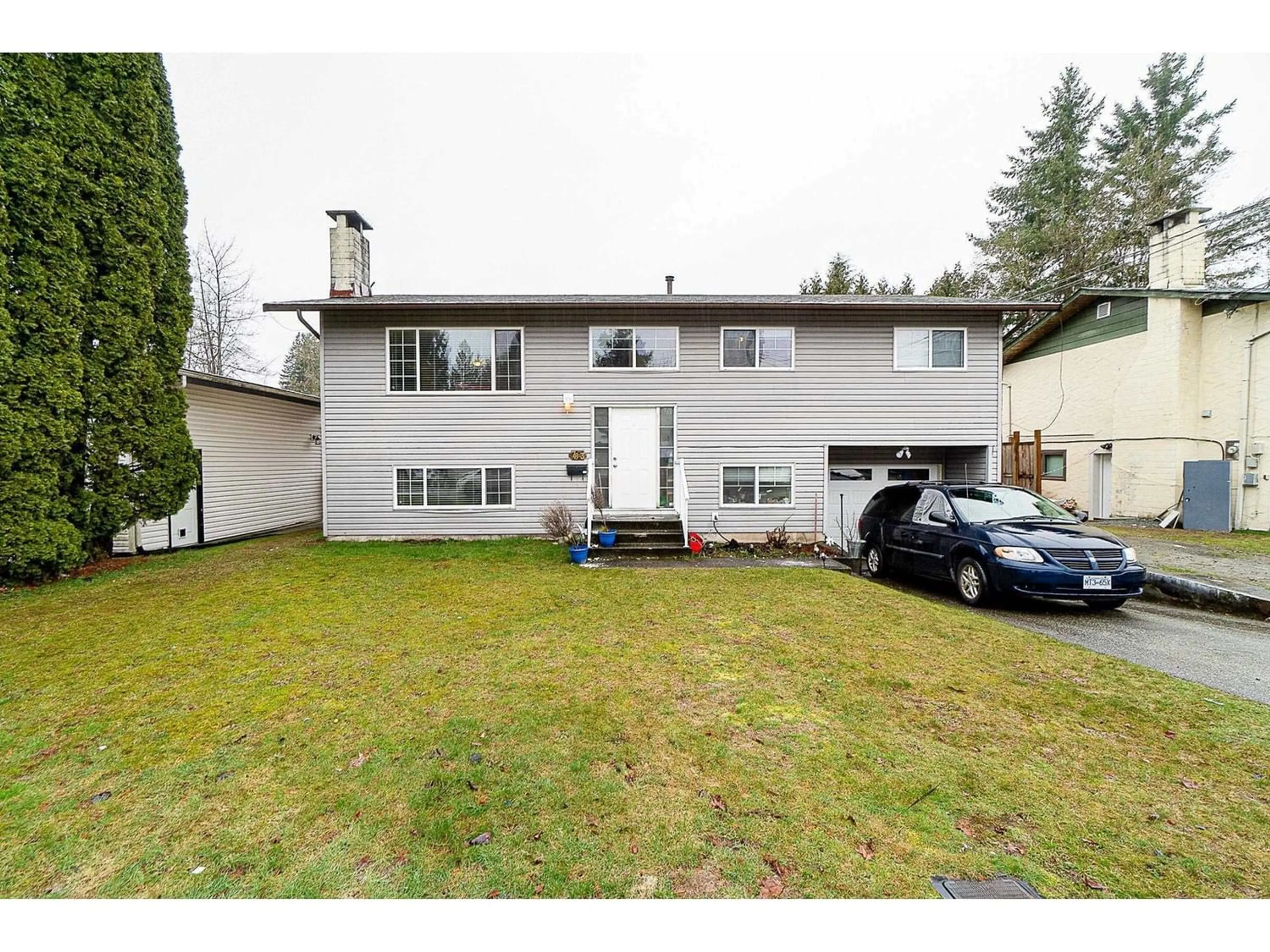 Frontside or backside of a home for 7823 WREN STREET, Mission British Columbia V2V3C6