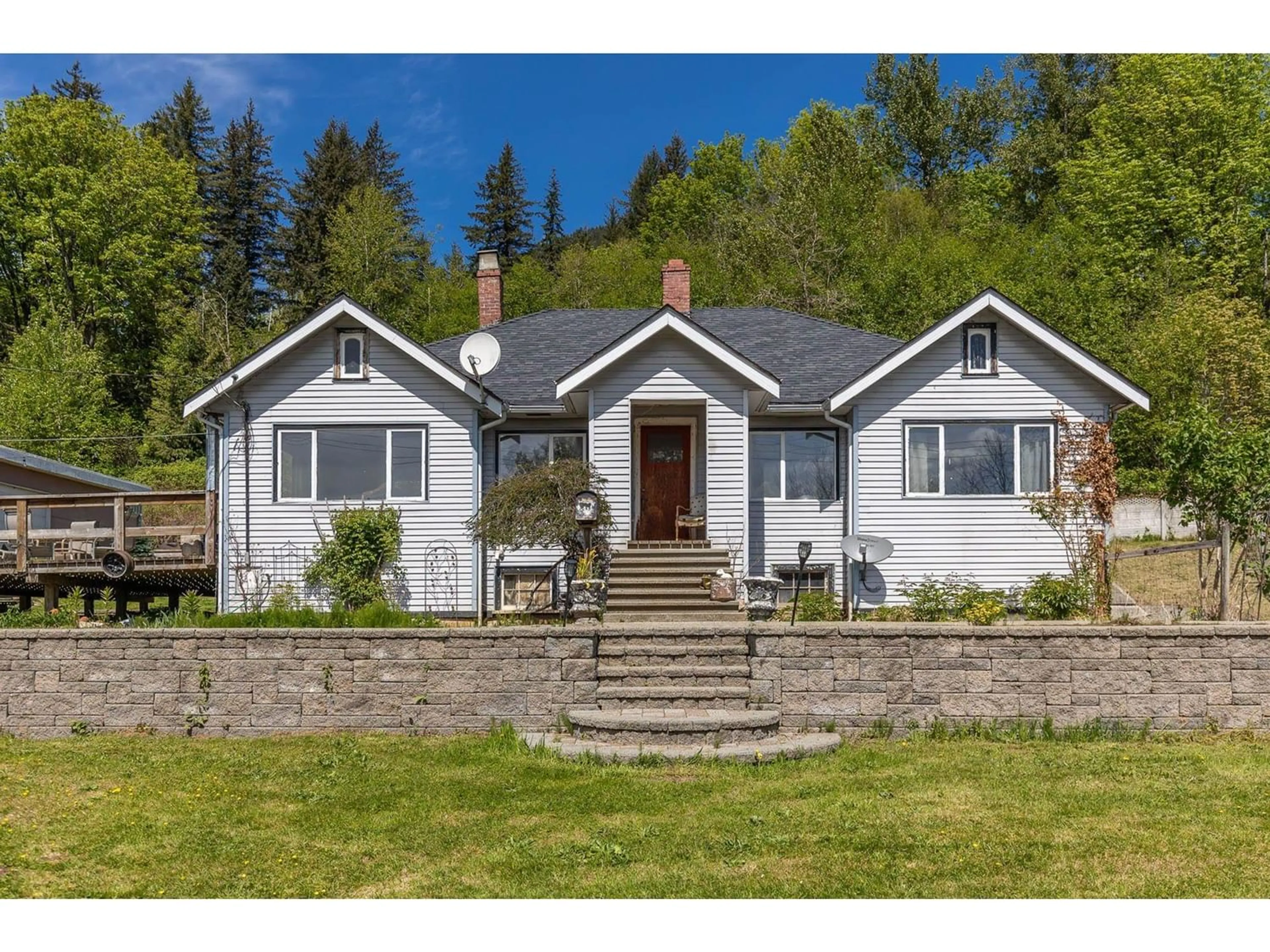 Frontside or backside of a home for 41861 LOUGHEED HIGHWAY, Mission British Columbia V0M1A1