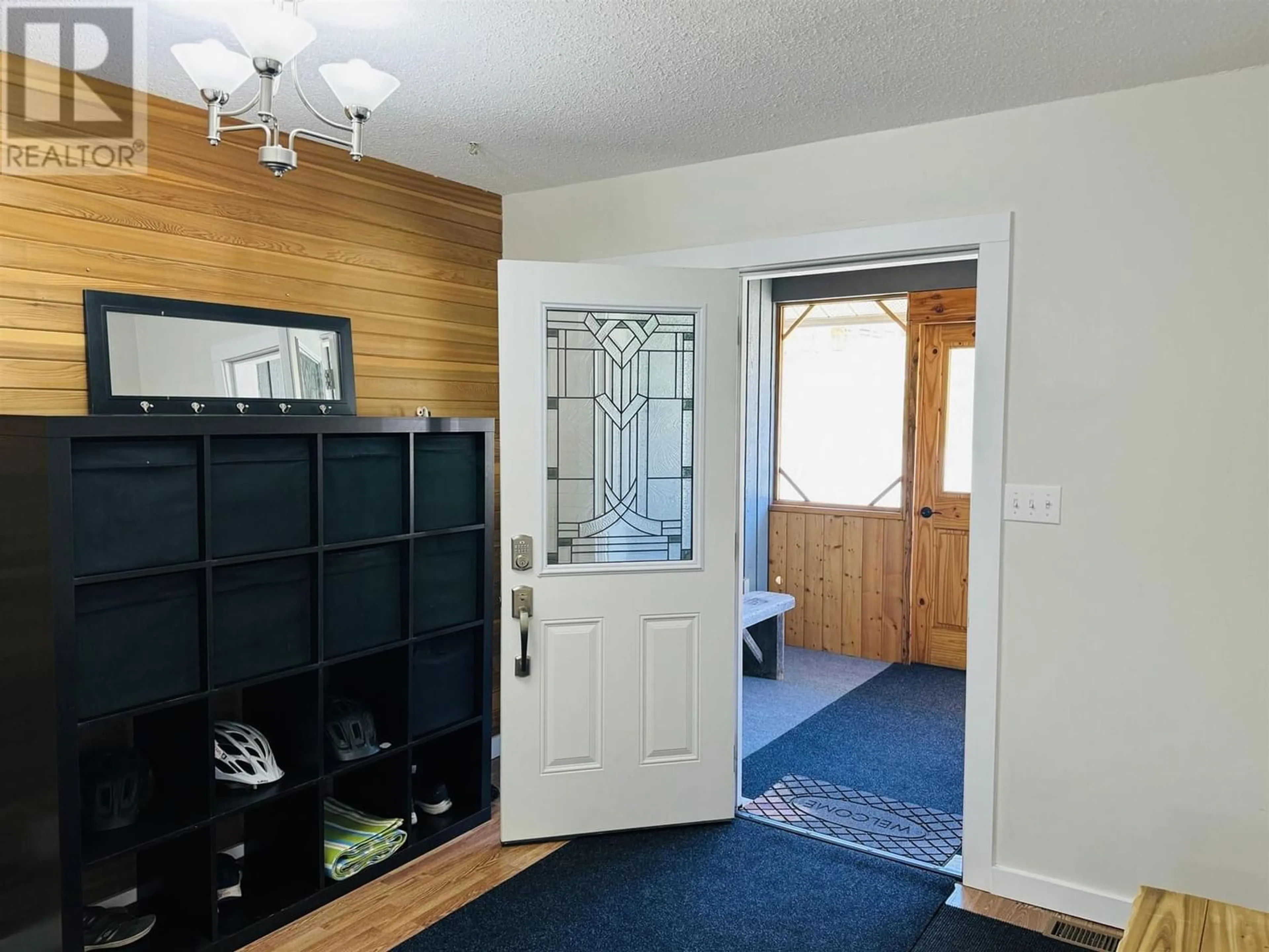 Indoor entryway for 1085 N 12TH AVENUE, Williams Lake British Columbia V2G2N7