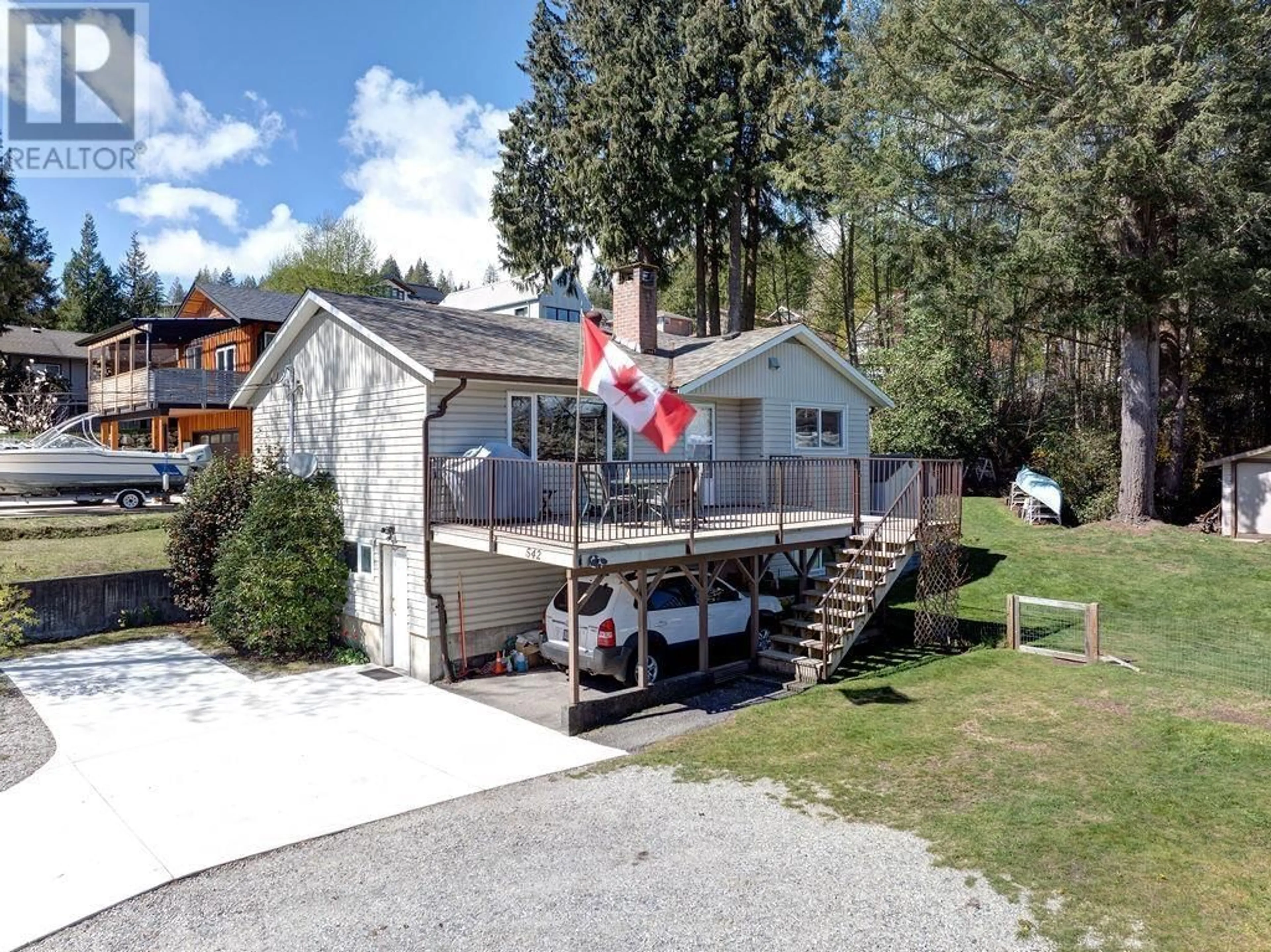 Outside view for 542 HARVEY ROAD, Gibsons British Columbia V0N1V1