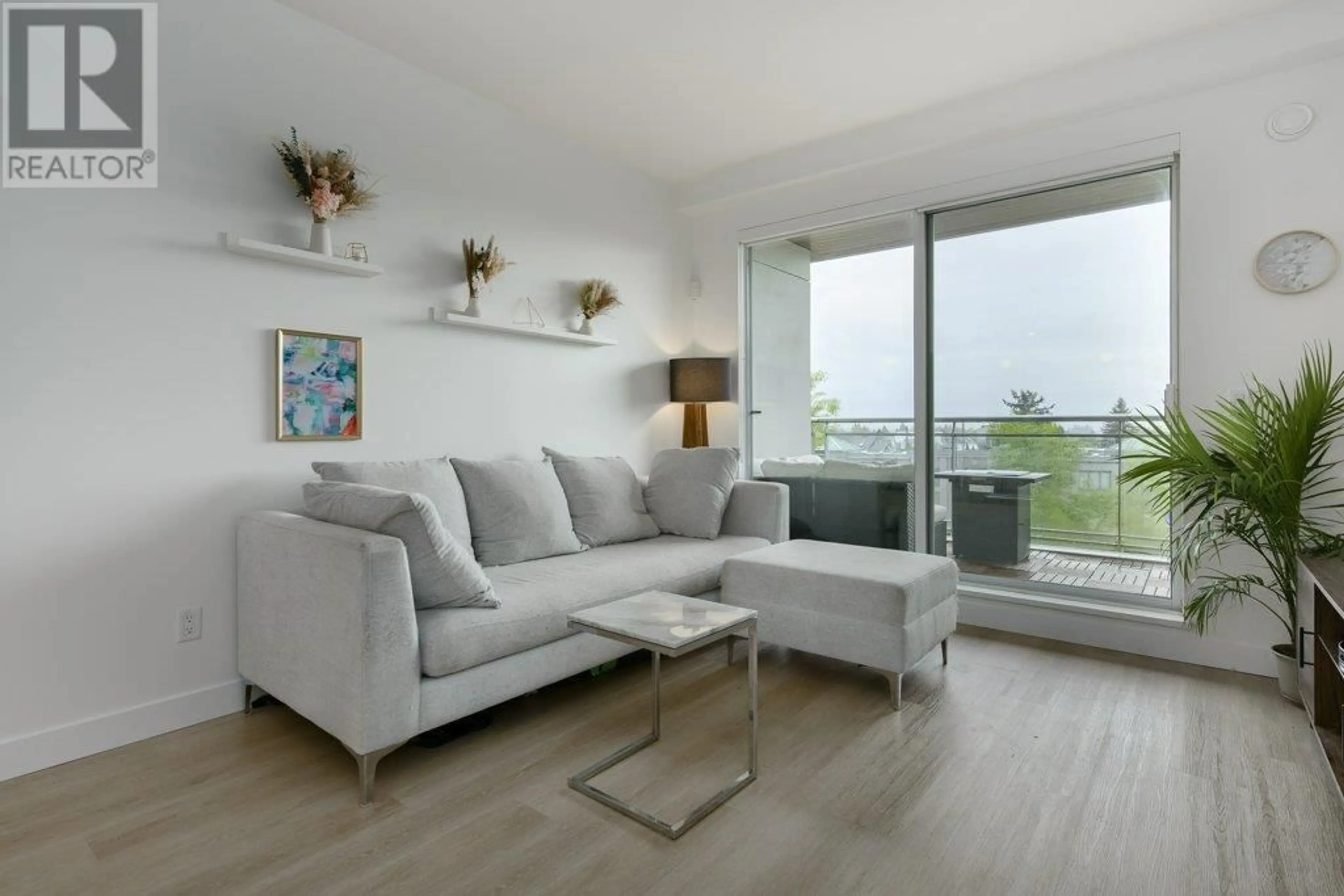 Living room for 415 3333 MAIN STREET, Vancouver British Columbia V5V3M8